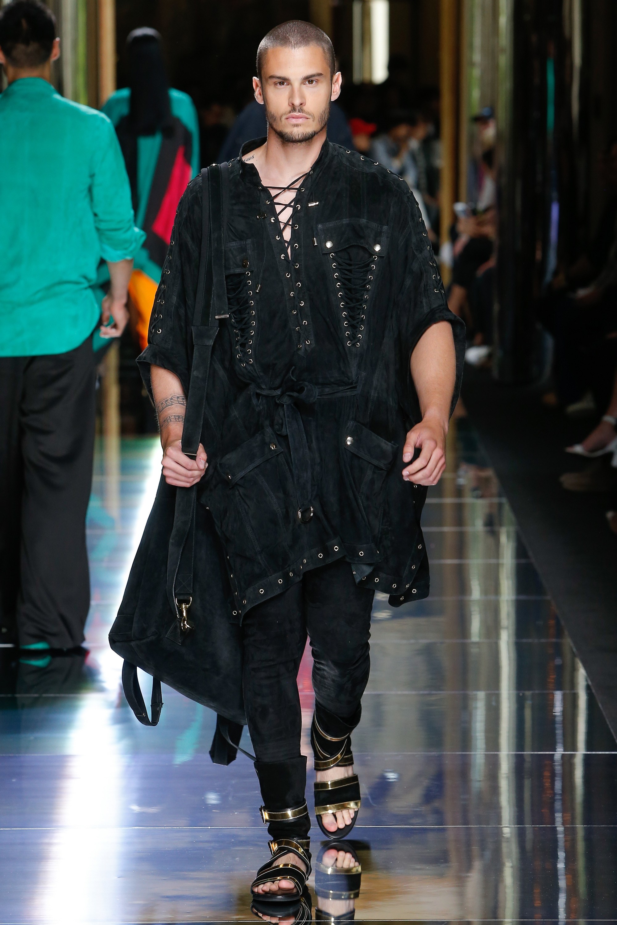 balmain-spring-2017-menswear-31