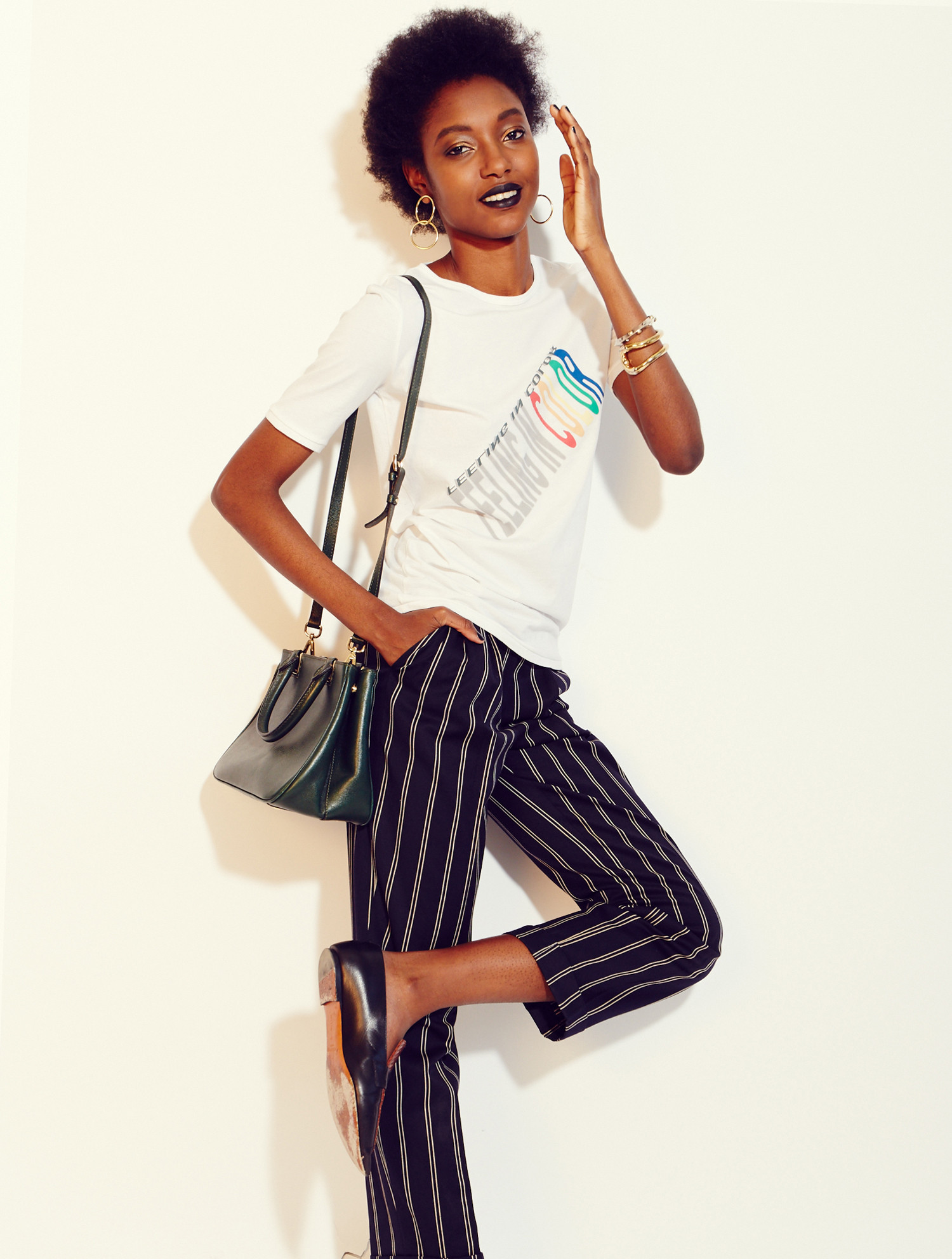 monogram-feeling-in-color-t-shirt