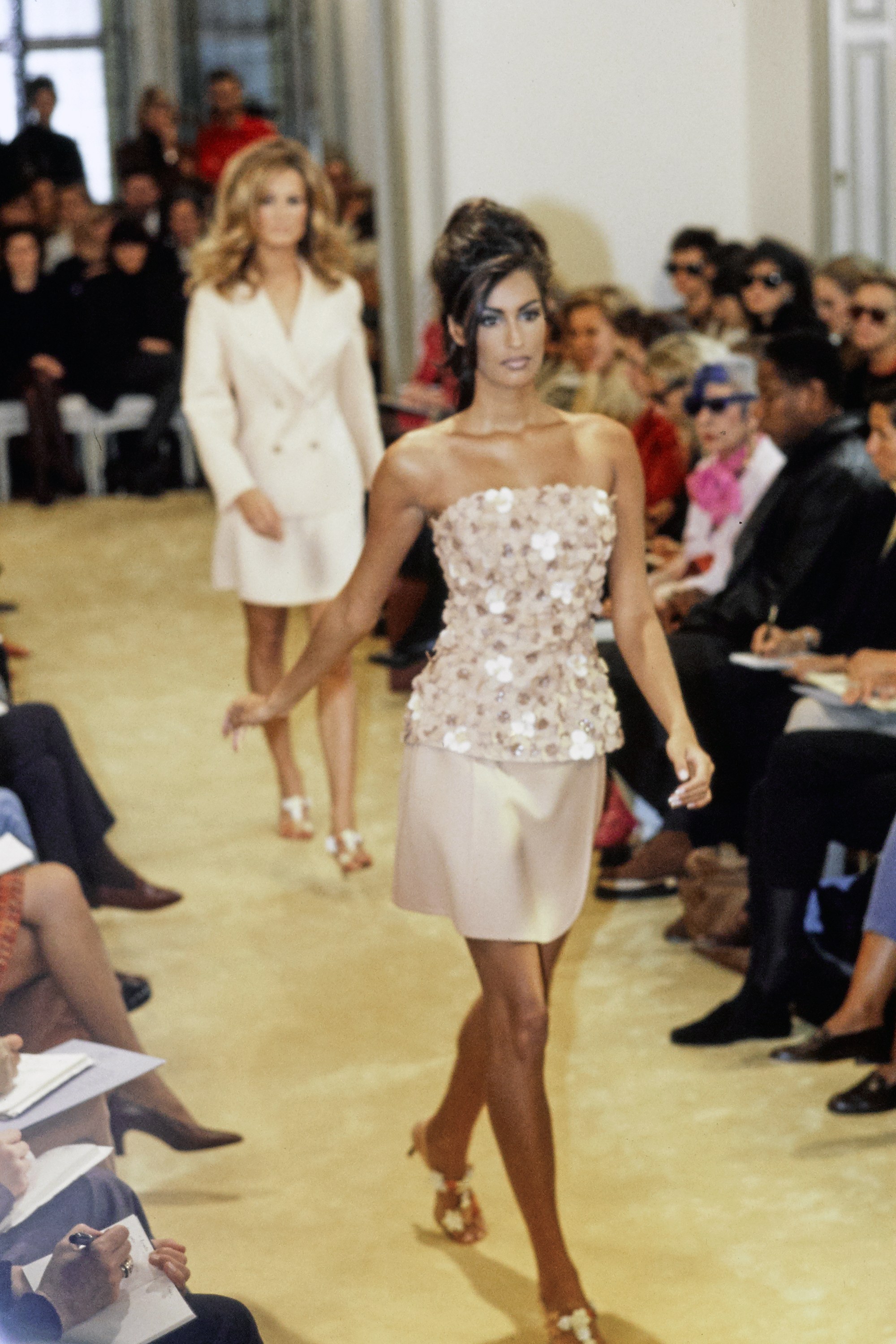 prada-spring-1992-23