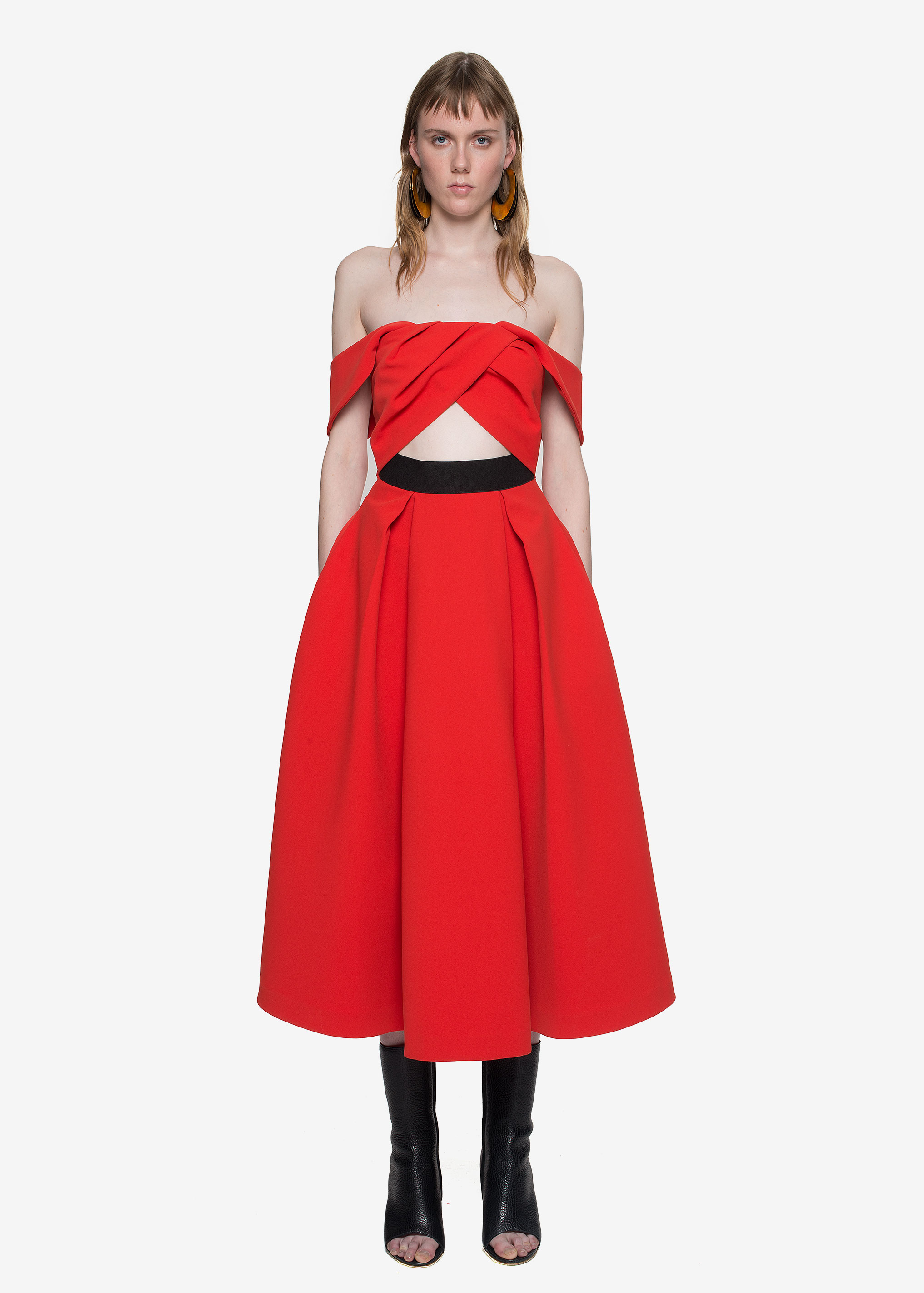 self-portrait-ayelette-cut-out-doble-crepe-dress-1