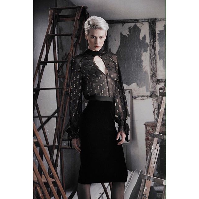 vatanika-fall2015-gold-thread-polka-dot-blouse