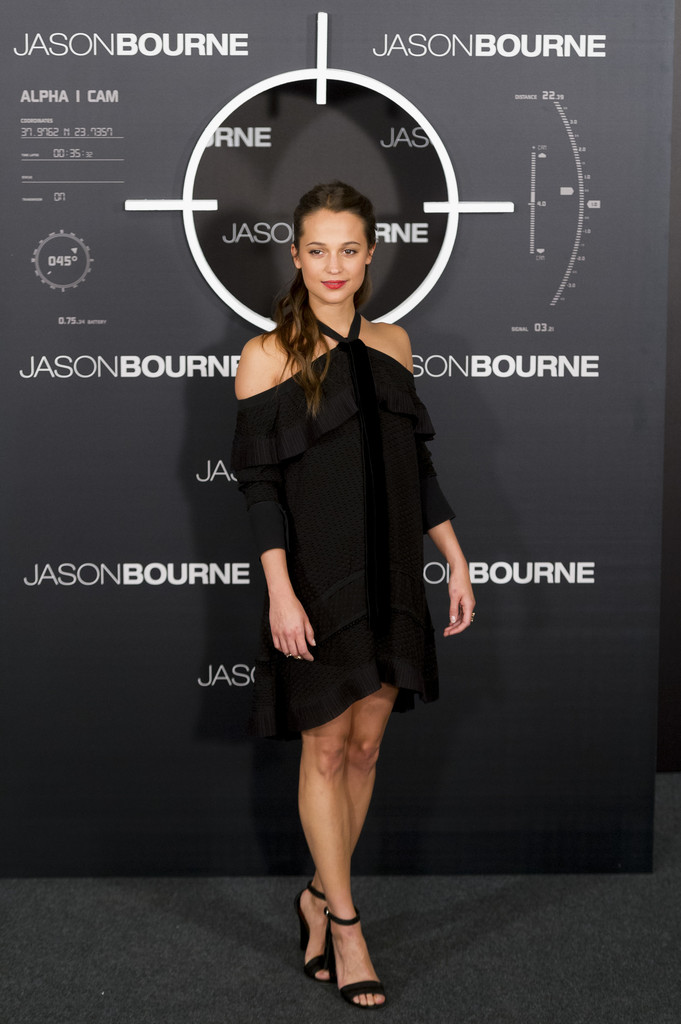 Alicia+Vikander+Jason+Bourne+Photocall+Spain-proenza-schouler-1