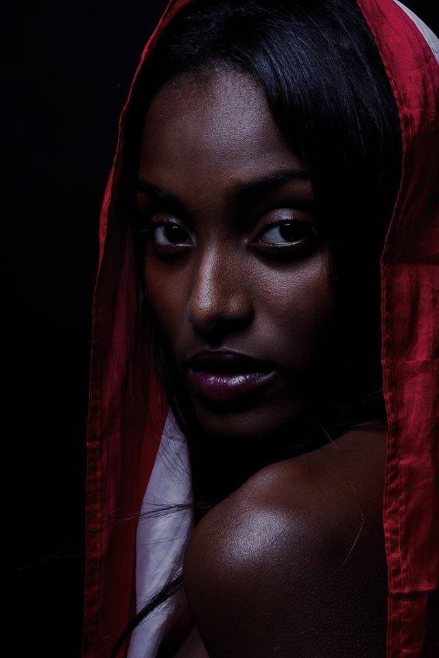 Anhkti-from-Brooklyn-Beauty-Bombshell-3