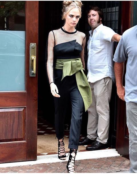 Cara-Delevingne-NYC-Alexandre-Vauthier-fall-2016-jumpsuit-4
