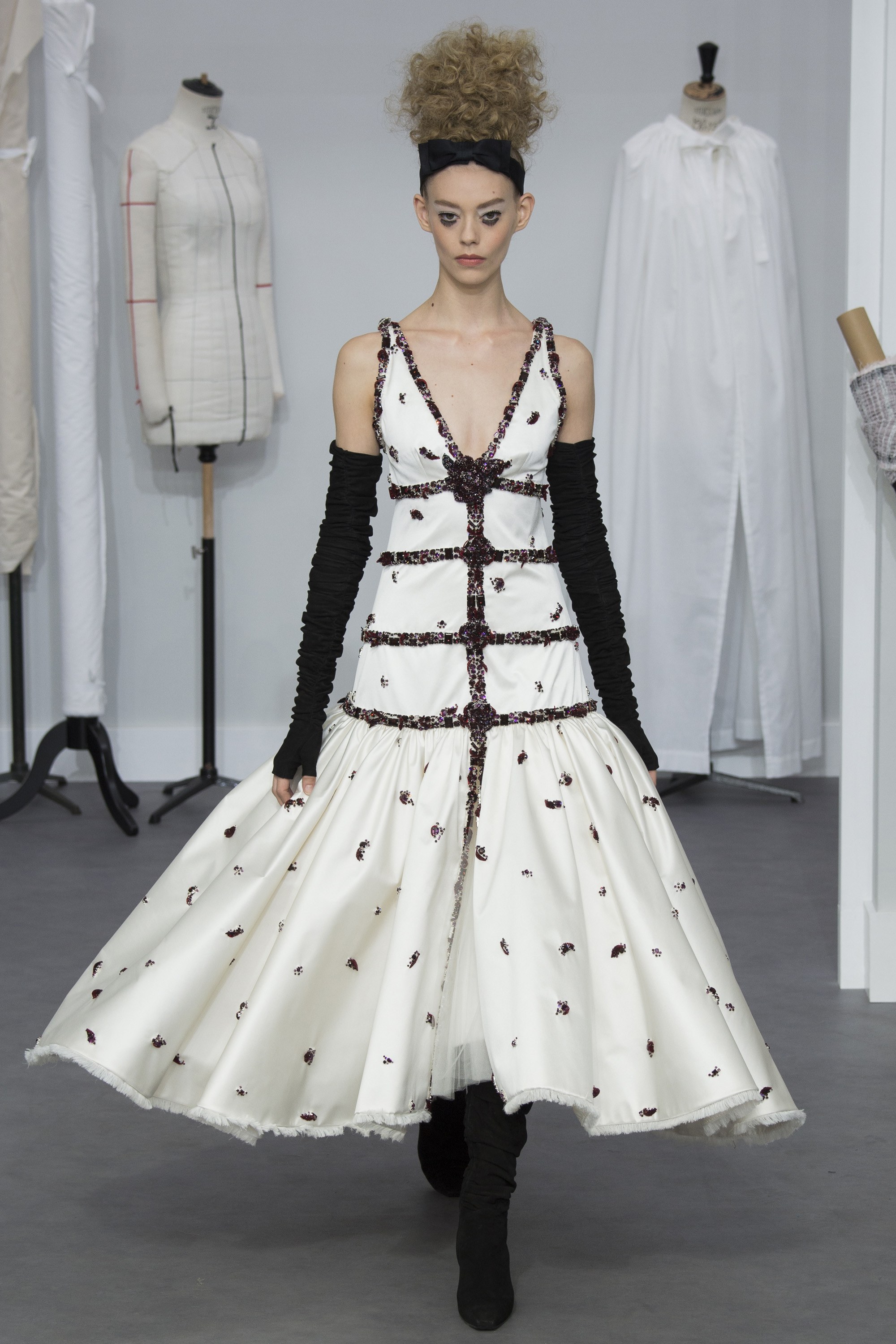 Chanel-Fall-2016-Couture-69