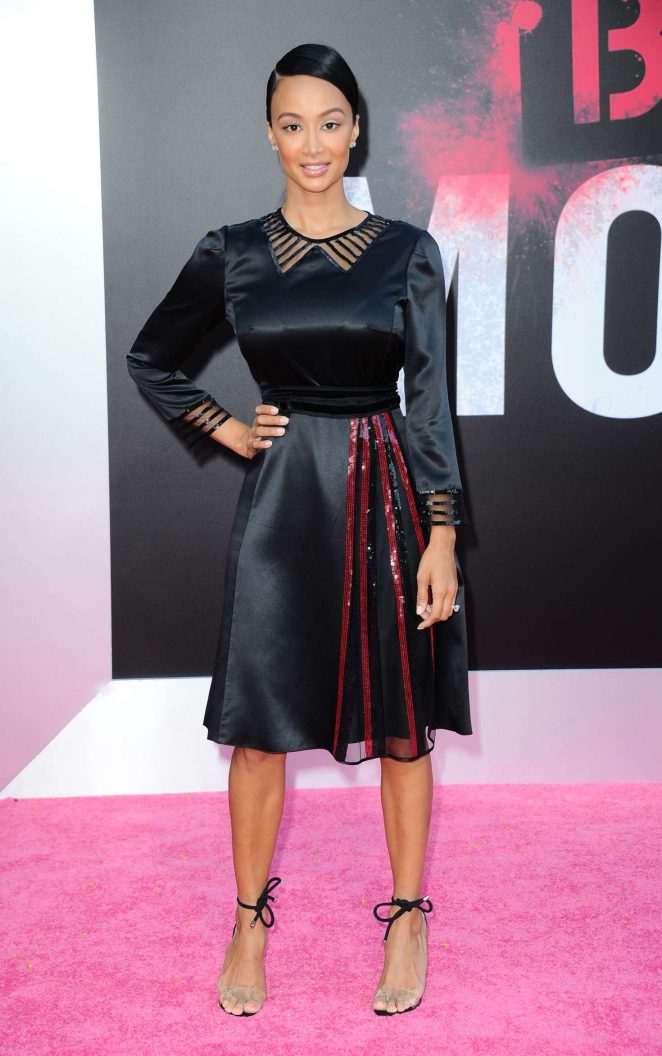 Draya-Michele--Bad-Moms-LA-Premiere-marc-jacobs-manolo-blahnik-1