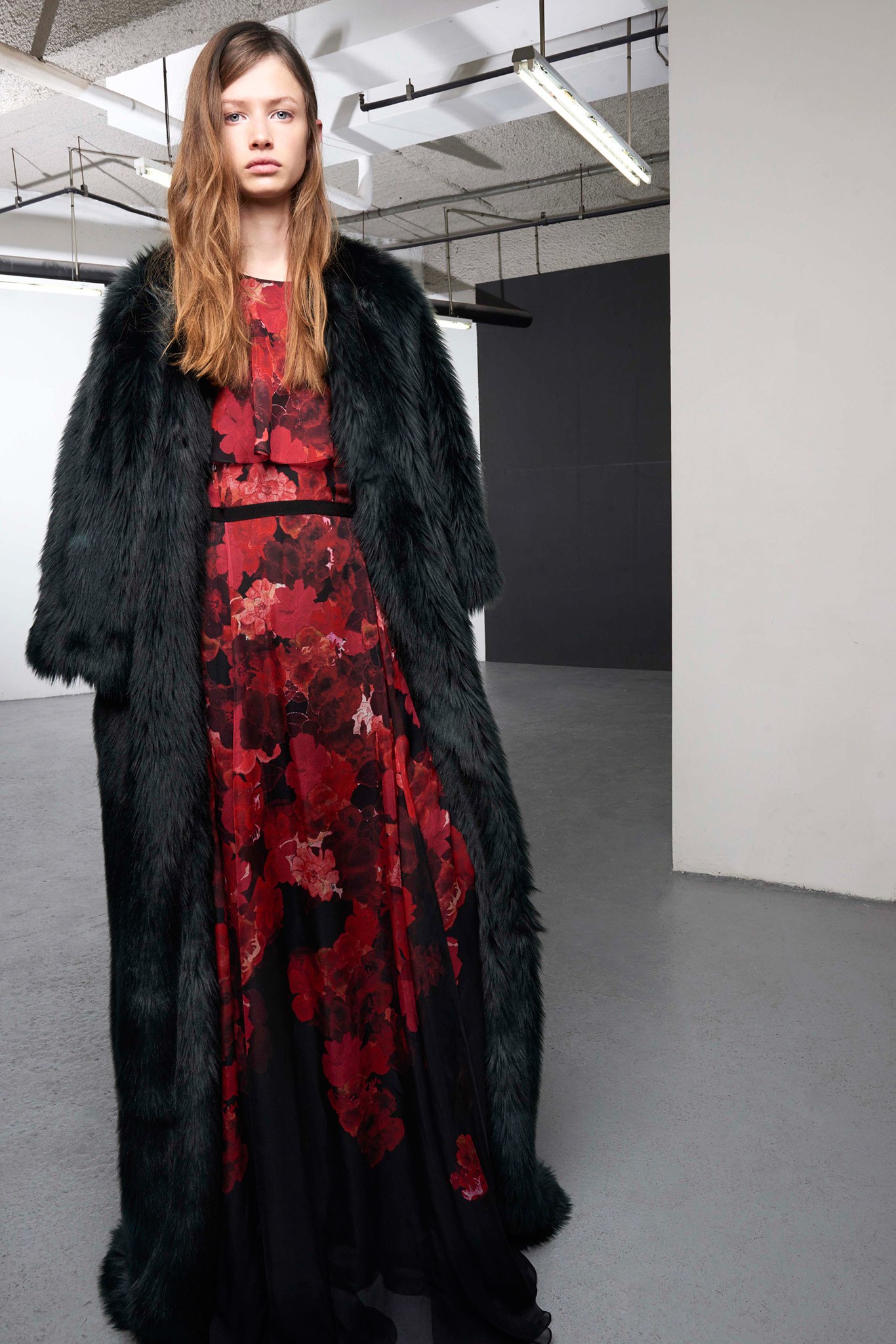 Giambattista-Valli-Pre-Fall-2015-Red-Floral-Gown