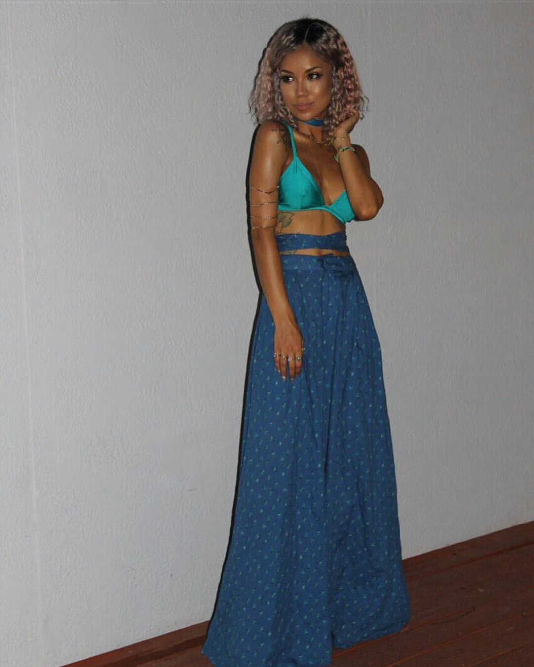 Jhene-Aiko-Instagram-Spring-2016-Baja-East-Tribal-Billow-Pants-2