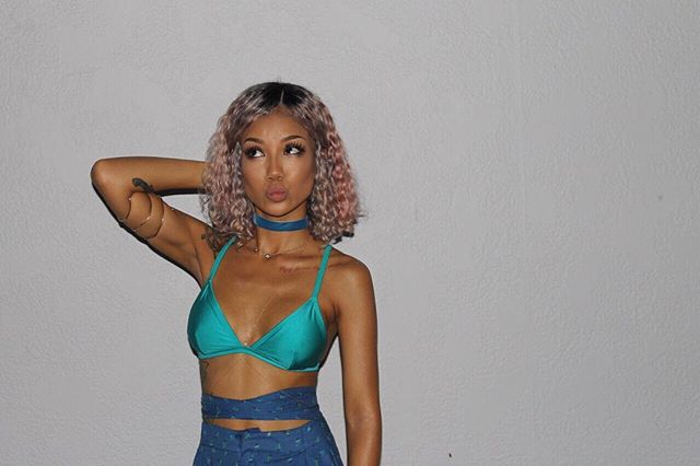 Jhene-Aiko-Instagram-Spring-2016-Baja-East-Tribal-Billow-Pants-4