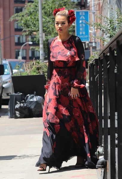 Rita+Ora+Rita+Ora+Out+NYC+Giambattista-Valli-Pre-Fall-2015-Red-Floral-Gown-5