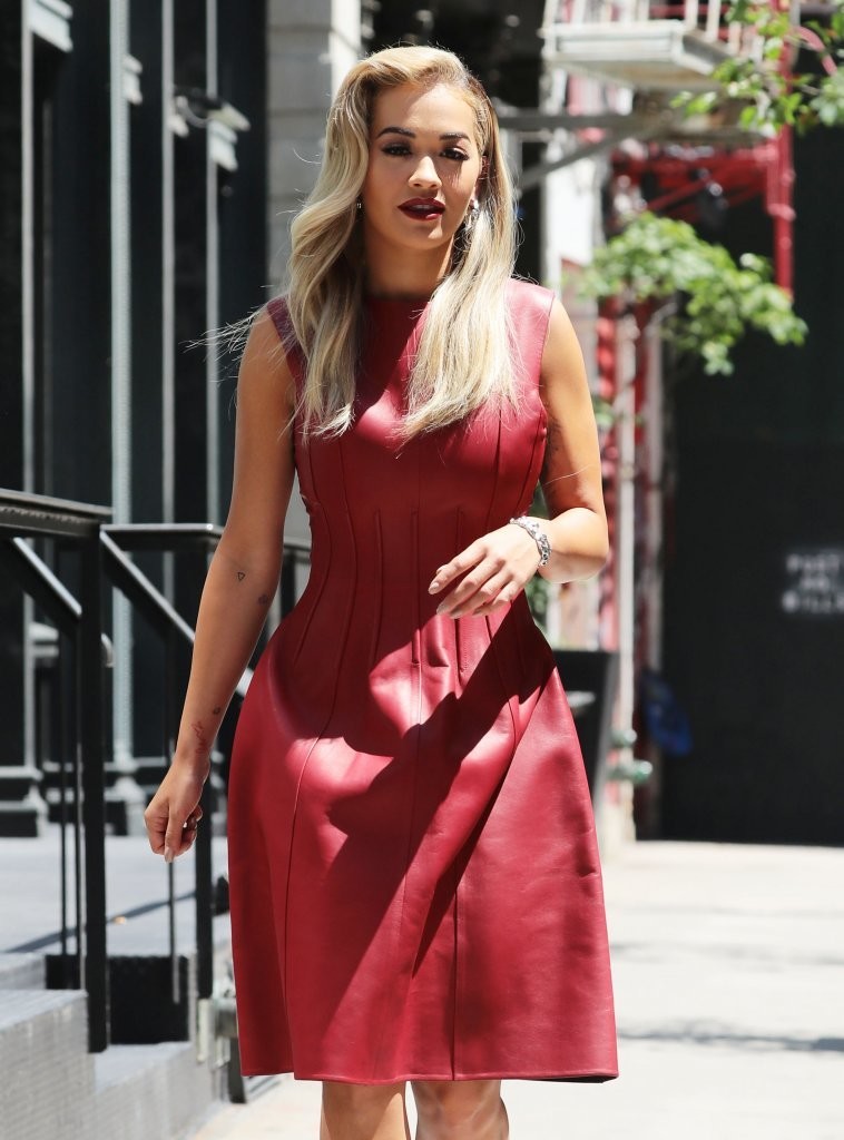 Rita+Ora+Rita+Ora+Steps+Out+CYC-oscar-de-la-renta-1