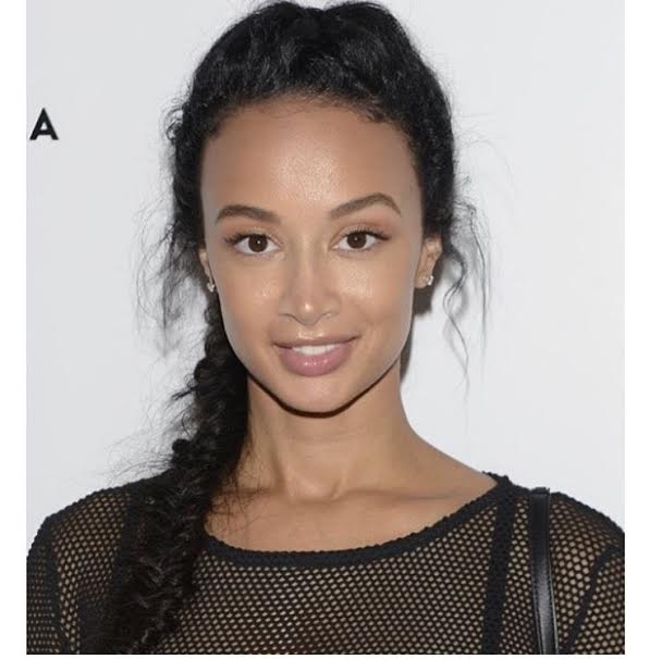 Steal-Draya-Michele-Beautycon-LA-House-of-cb-Louna-black-and-white-skirt-1
