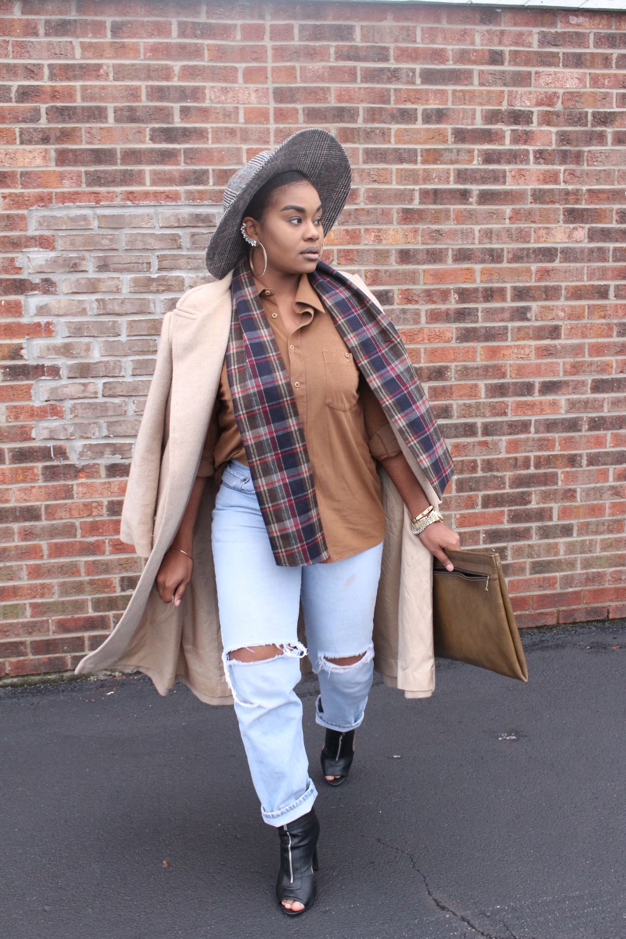 Sydney-from-Cincinnati-Bombshell-1