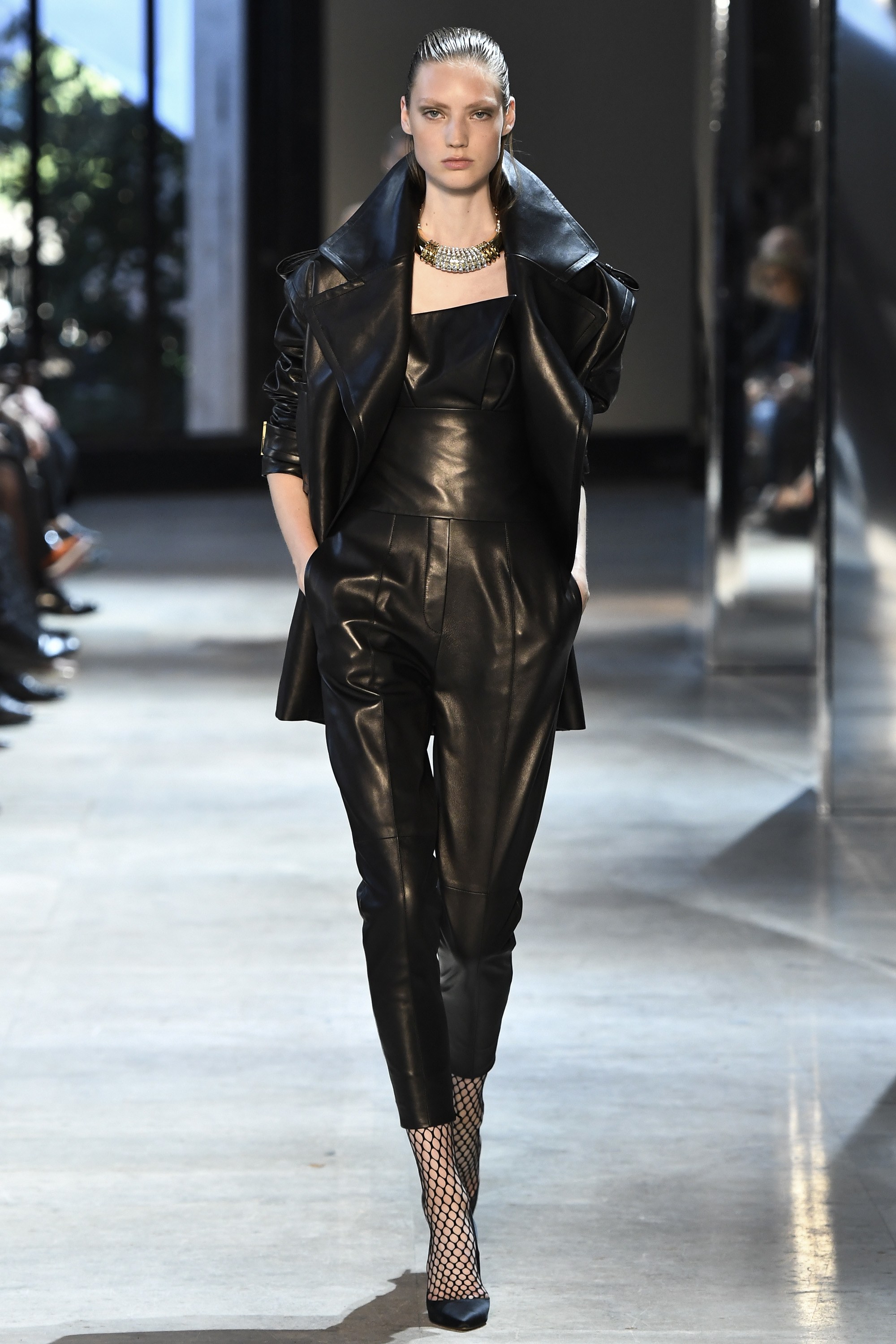 alexandre-vauthier-fall-2016-couture-11