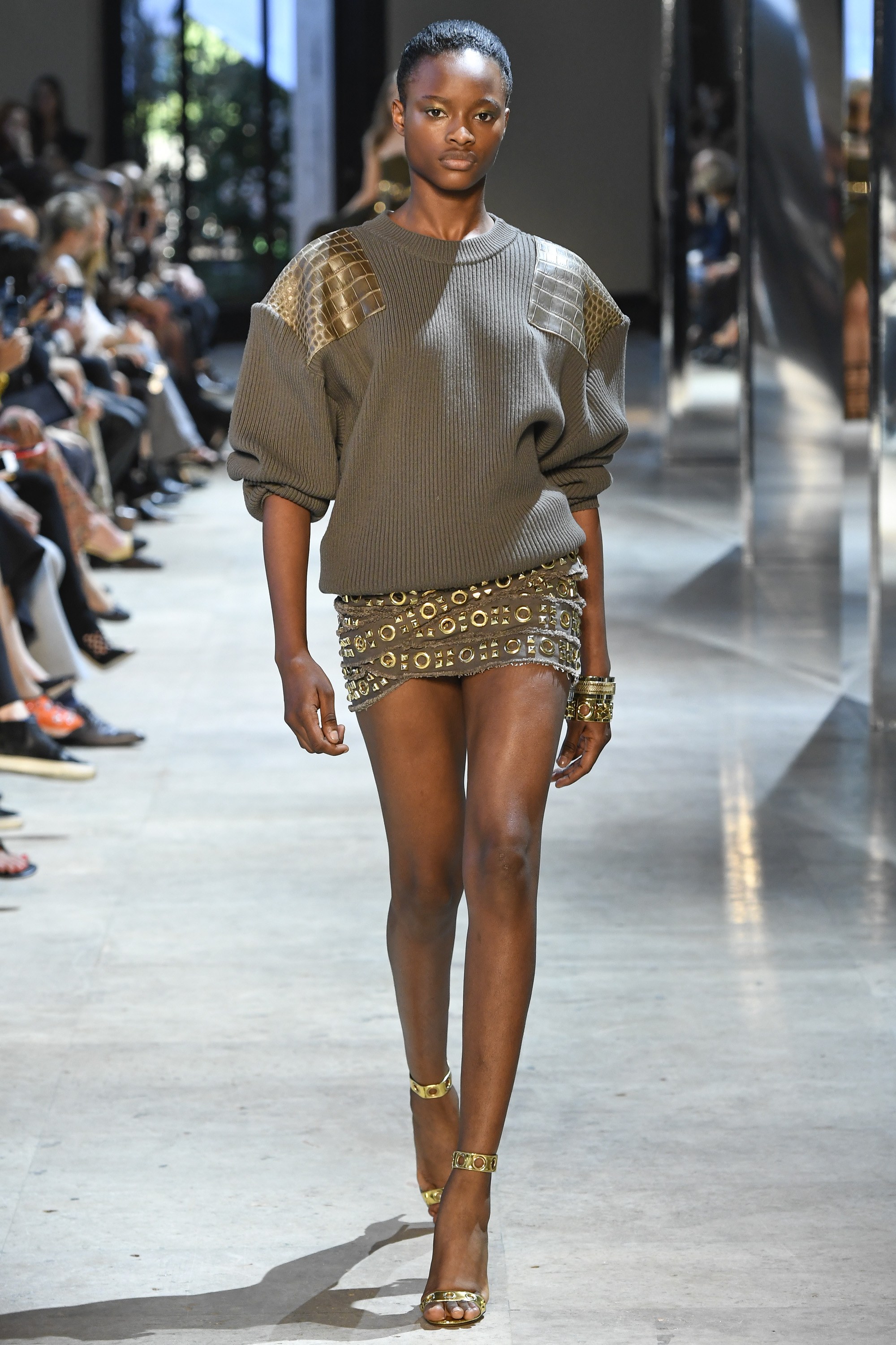alexandre-vauthier-fall-2016-couture-20