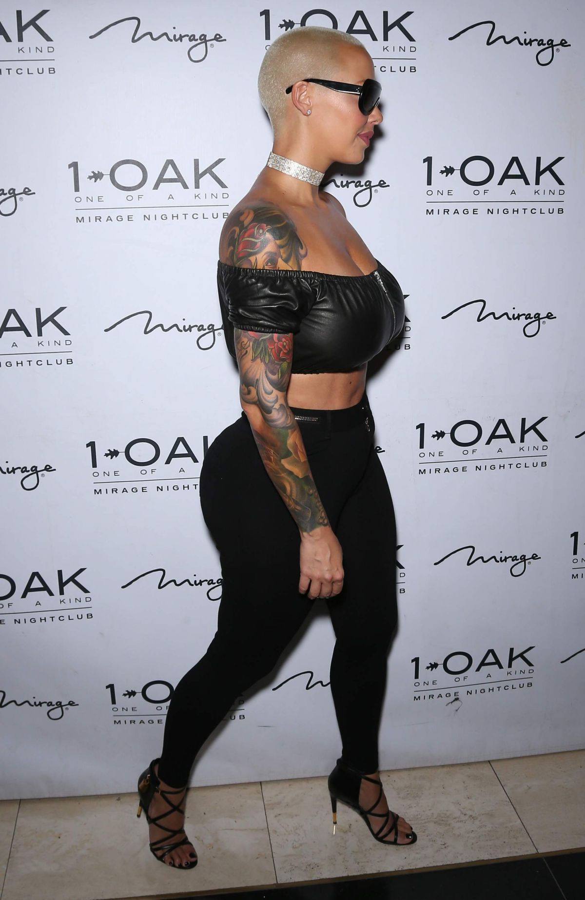 amber-rose-at-1oak-nightclub-in-las-vegas-alexander-wang-1