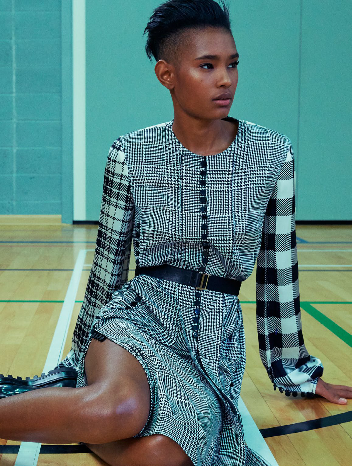 bhumika-arora-ysaunny-brito-kai-z-feng-elle-uk-august-2016-15