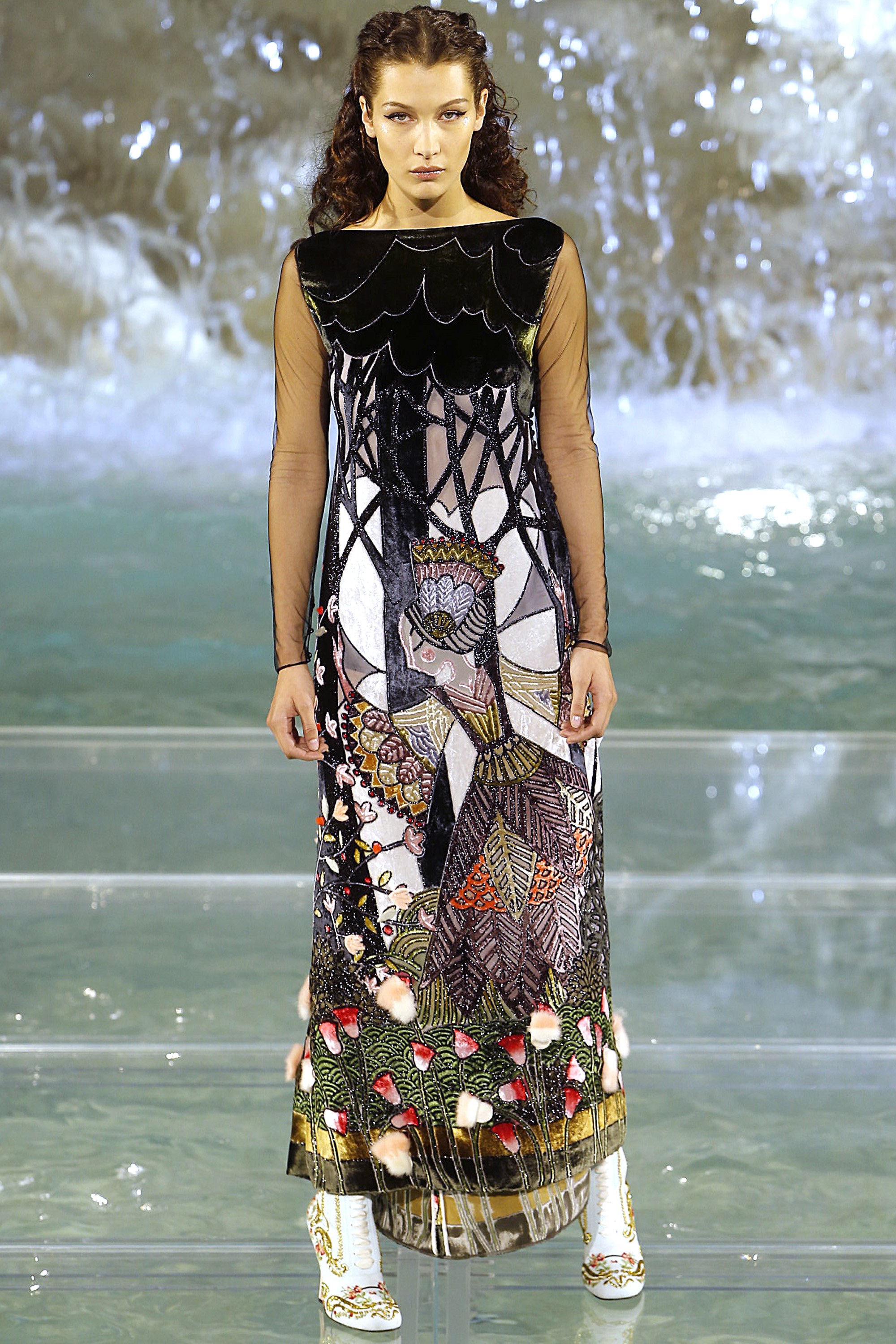 fendi-fall-2016-couture-18