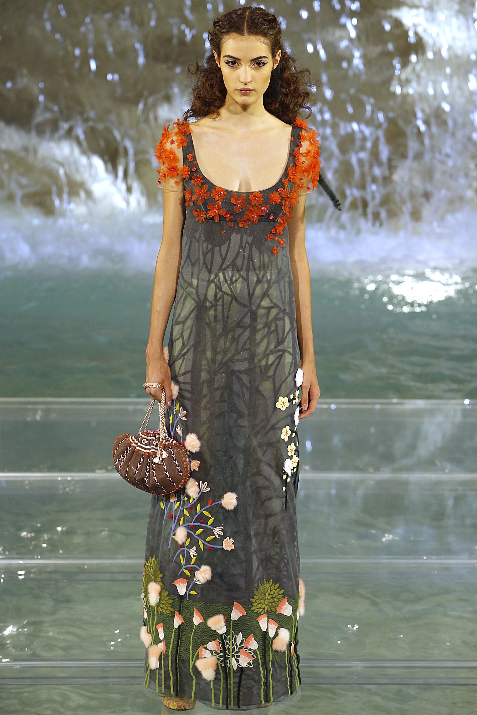 fendi-fall-2016-couture-9