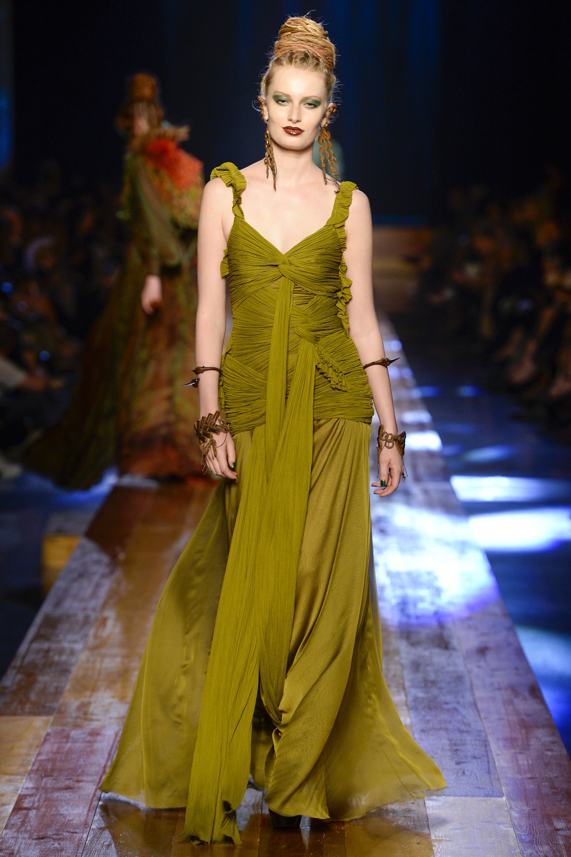 jean-paul-gaultier-couture-fall-2016-11