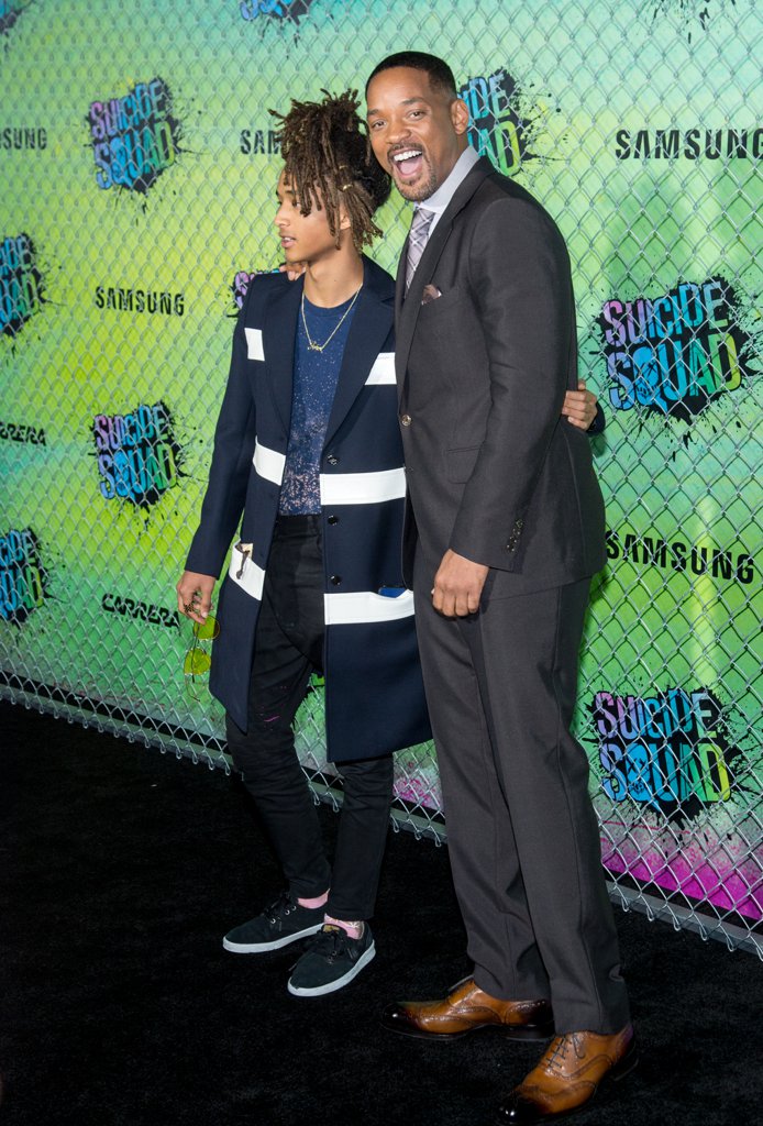 2-jaden-smith-suicide-squad-nyc-premiere-louis-viutton-pre-fall-2016-navy-white-stripe-coat