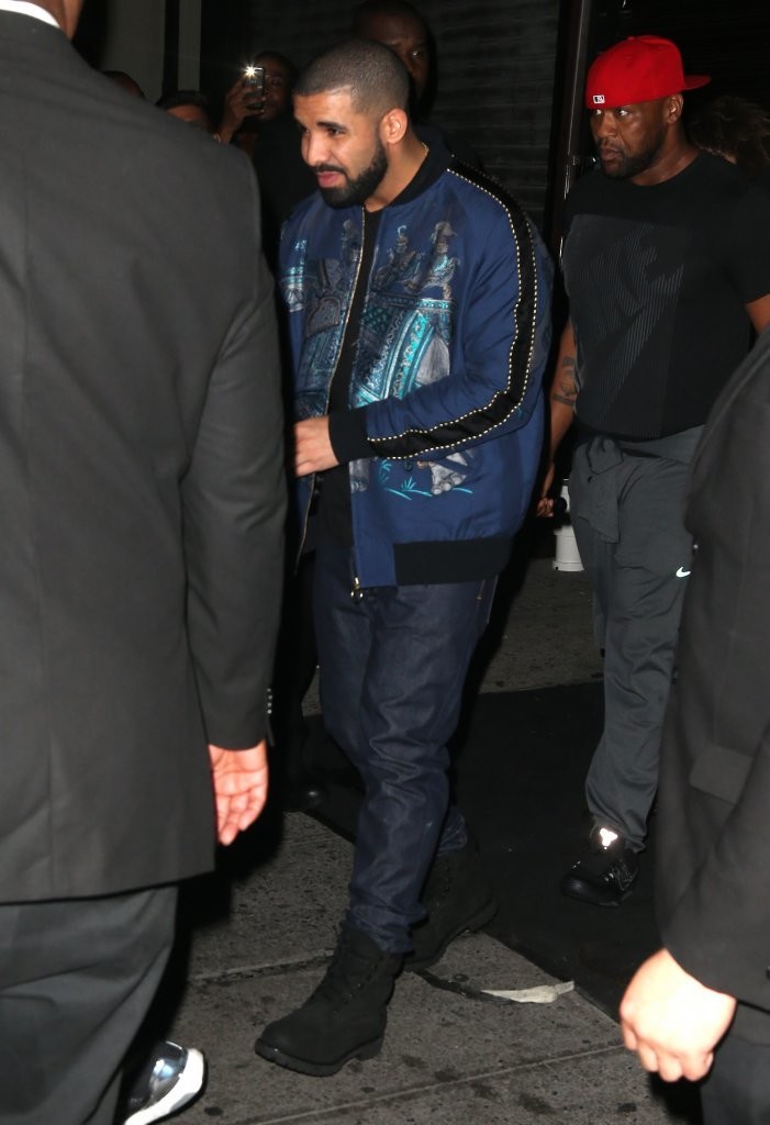 Celebrities+Attend+Rihanna+VMA+After+Party-drake