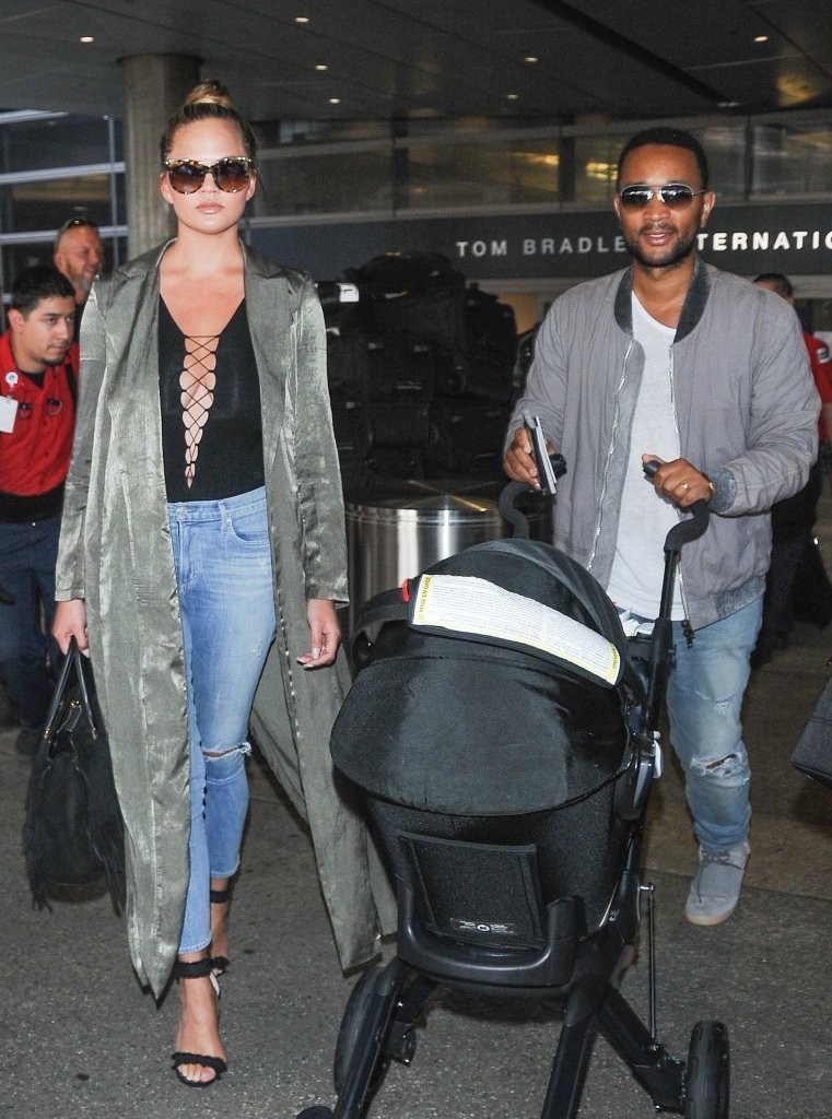 Chrissy+Teigen+John+Legend+Chrissy+Teigen-mcqueen-naked-wardrobe-t-by-alexander-wang-gianvito-rossi-frame-2
