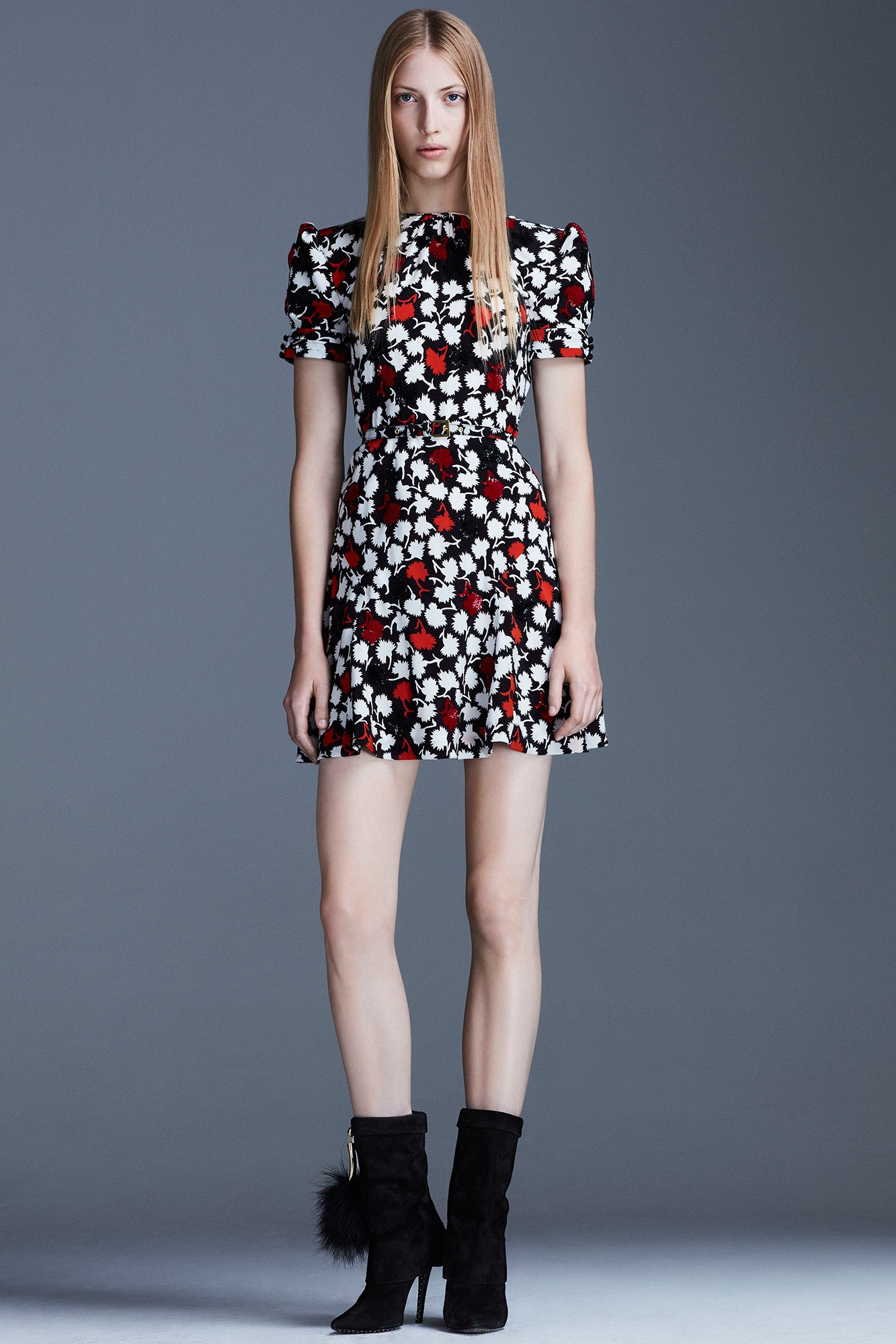 Emanuel-Ungaro-Resort-2017-1