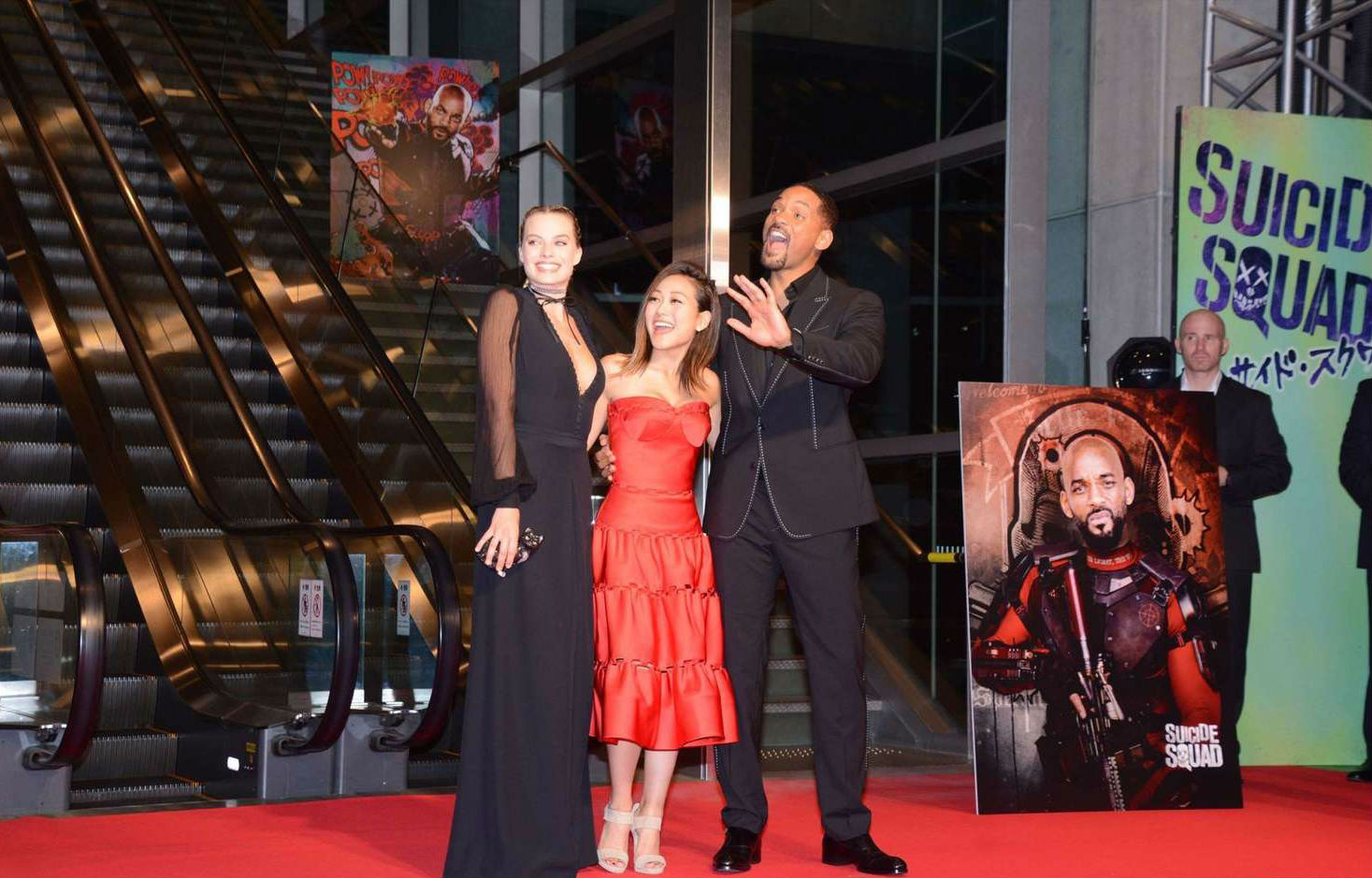 Margot-Robbie--Suicide-Squad-Premiere-zac-posen-4