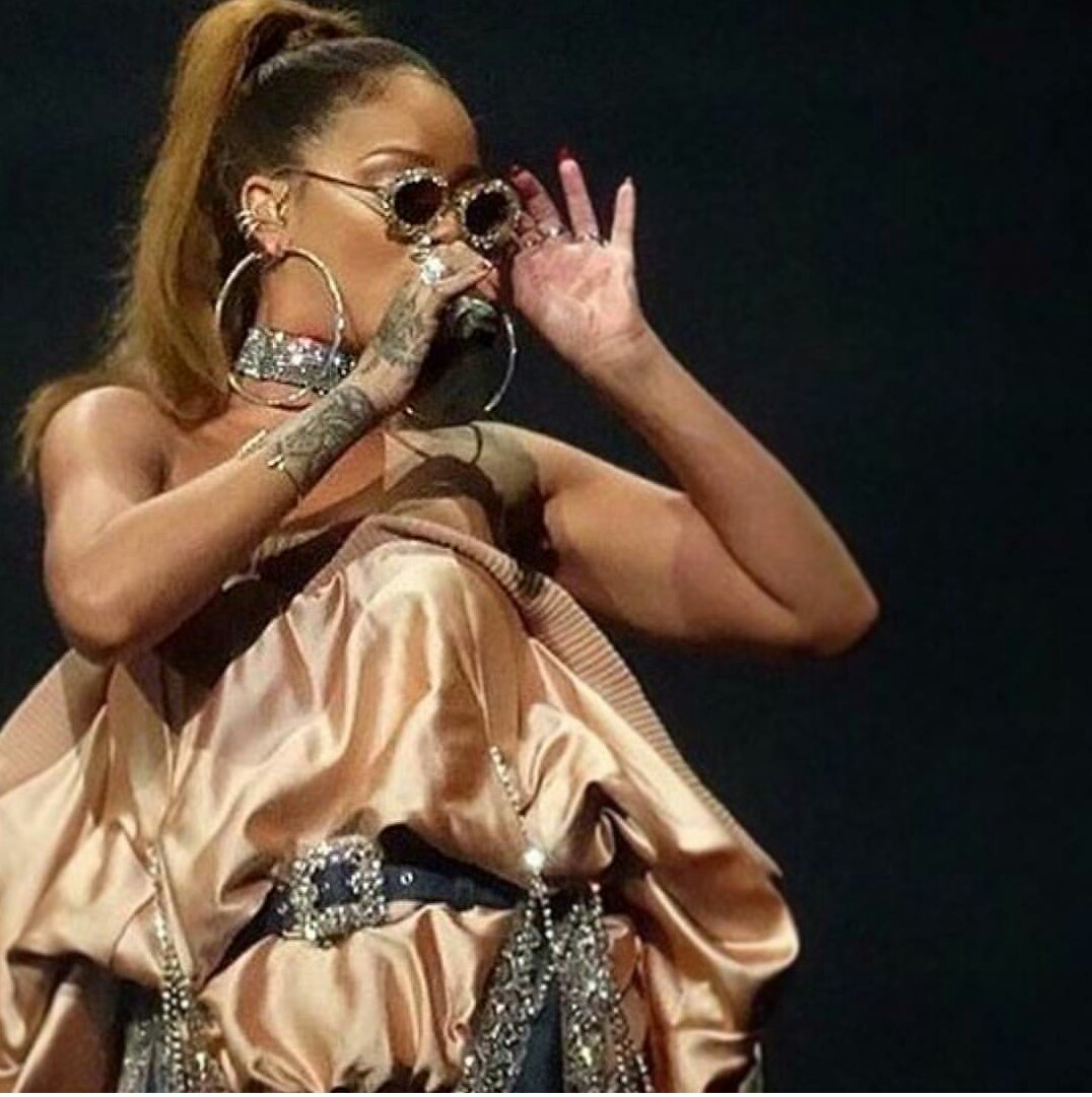 Rihanna-Fortie-Label-Katja-Bustier-Manolo-Blahnik-Denim-Thigh-High-Boots-4