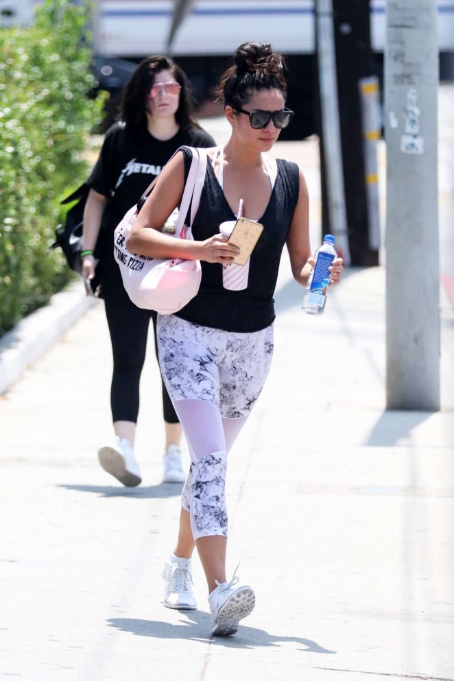 Shay-Mitchell--Leaving-the-gym-bando-varley-2