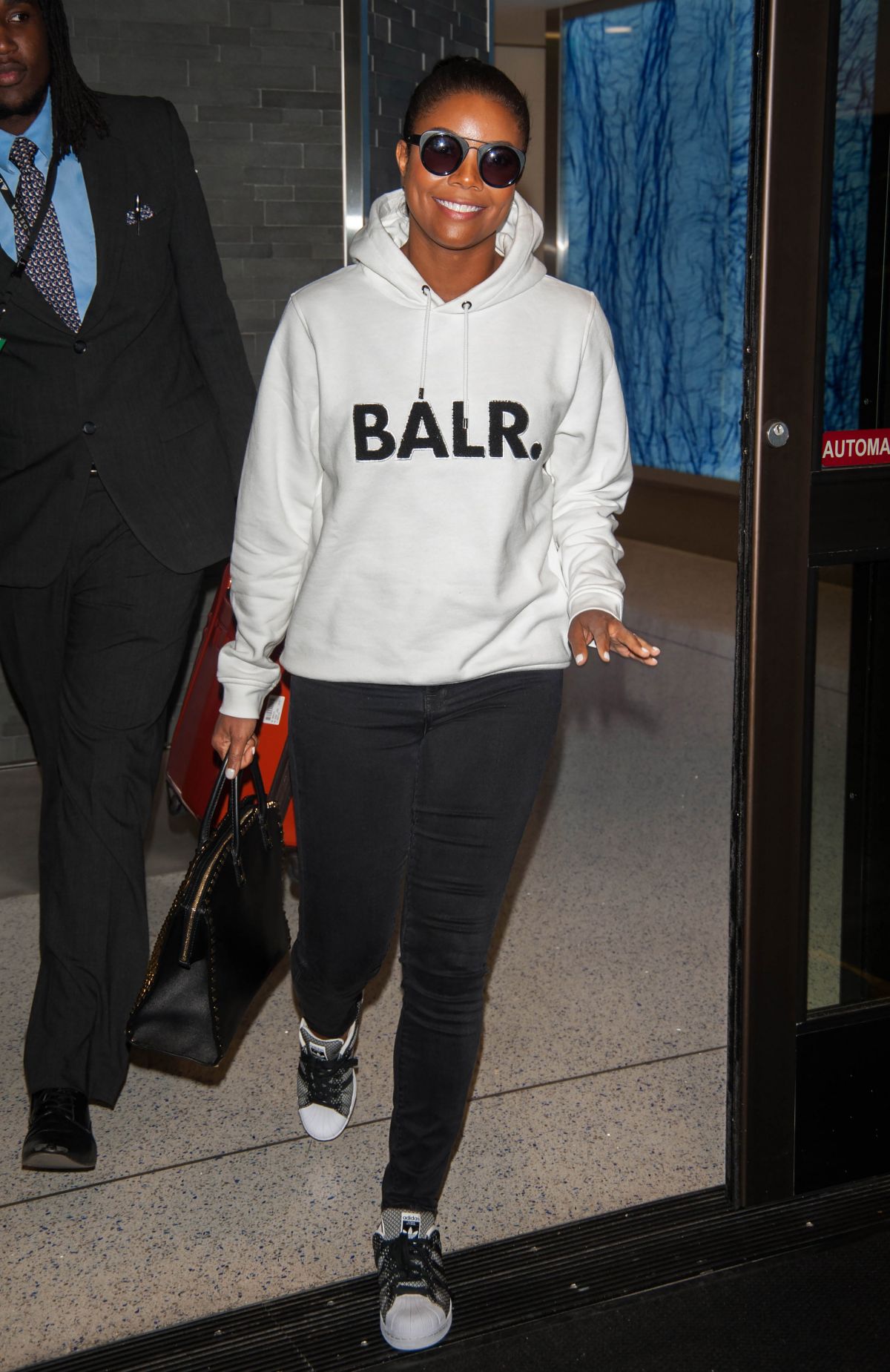 gabrielle-union-at-lax-airport-in-los-angeles-blar