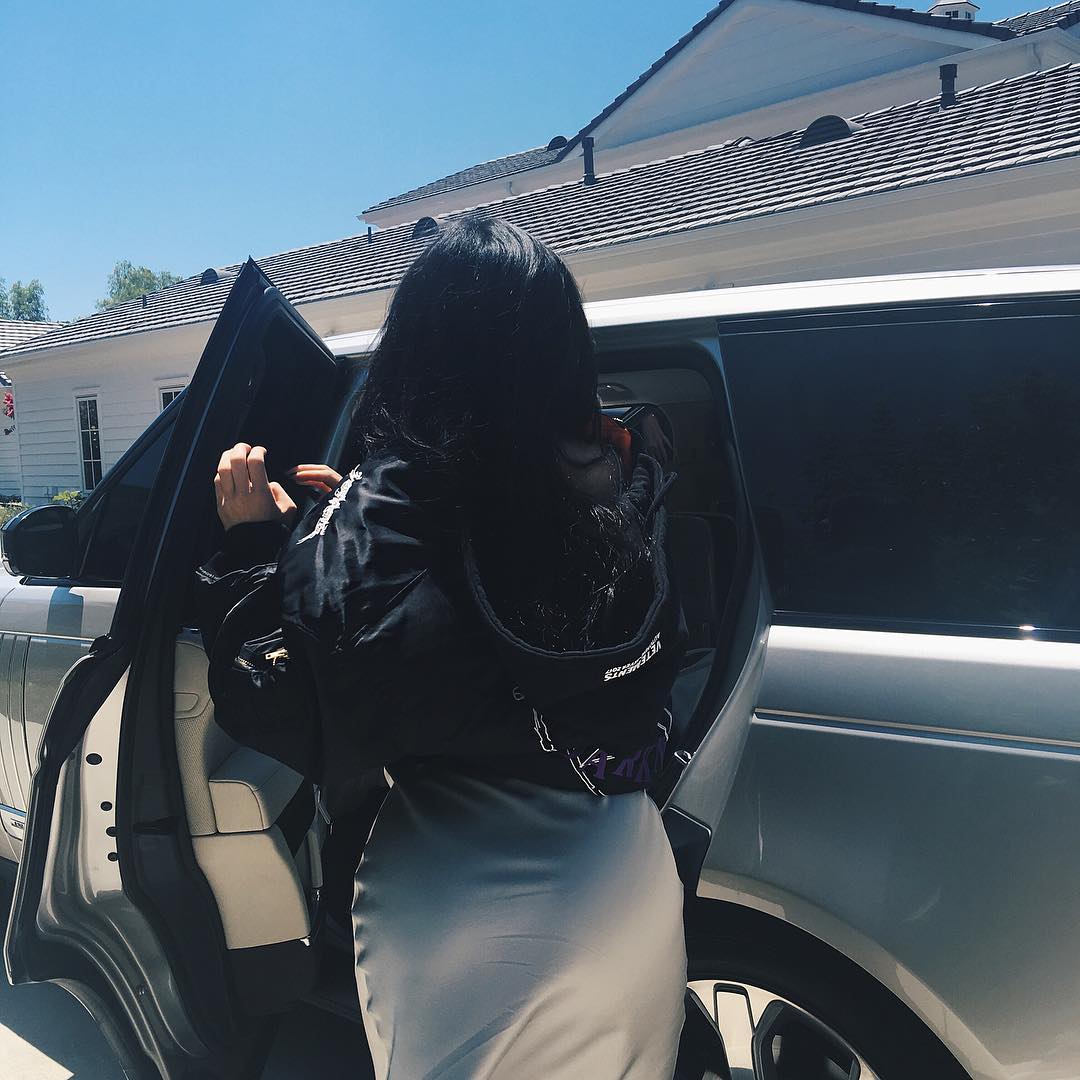 kylie-jenner-instagram-vetements-1