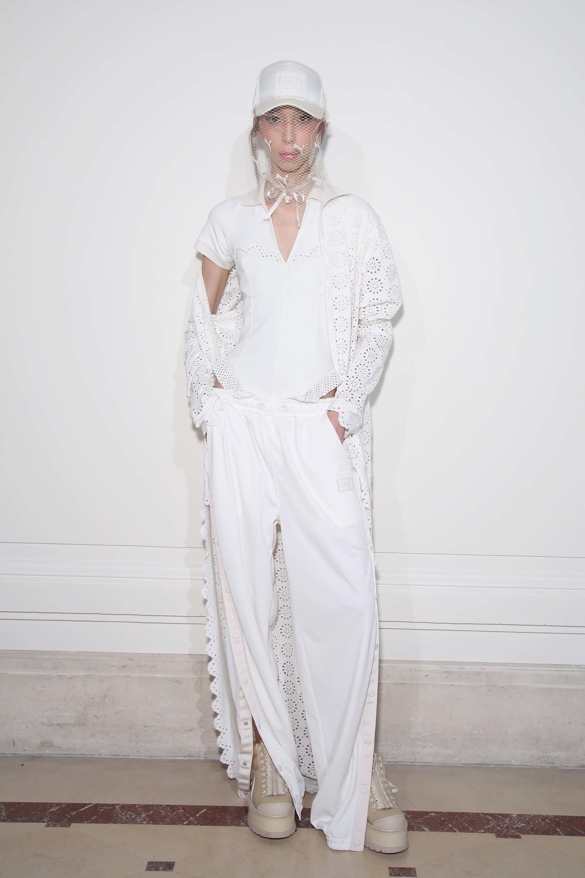 16-fenty-x-puma-2017-rtw