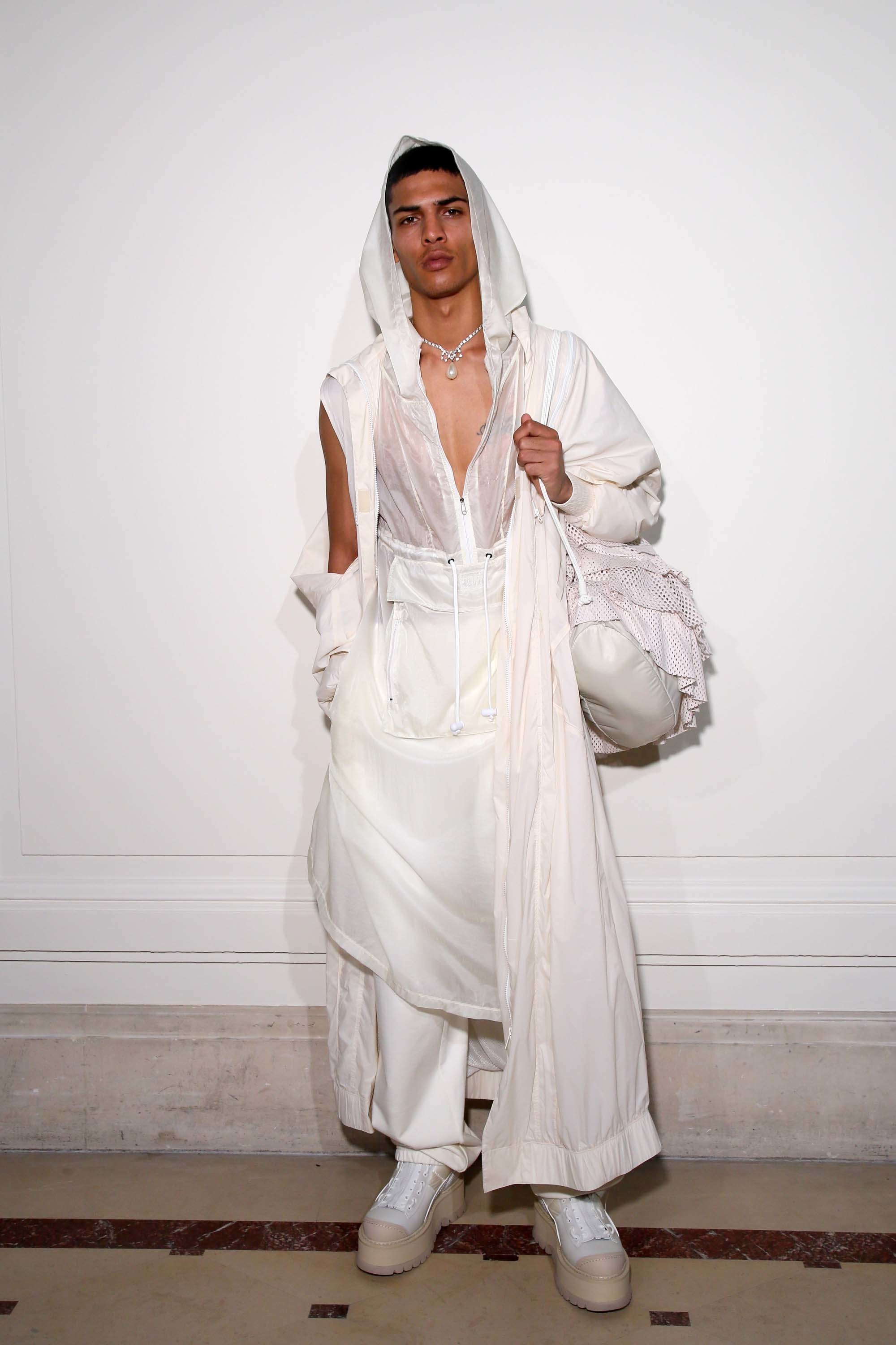 19-fenty-x-puma-2017-rtw