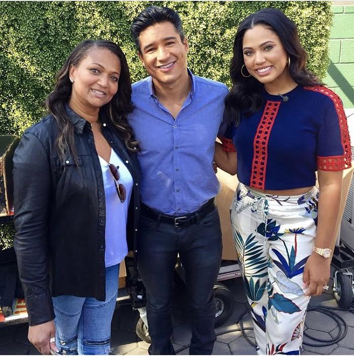 Ayesha-Curry-Access-Hollywood-Tory-Burch-Adele-printed-silk-twill-taperd-pants-2