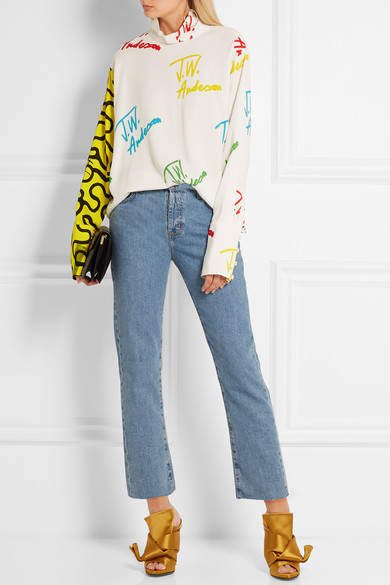 Bomb-Product-of-the-day-No.-21-Knotted-Satin-Mules-3