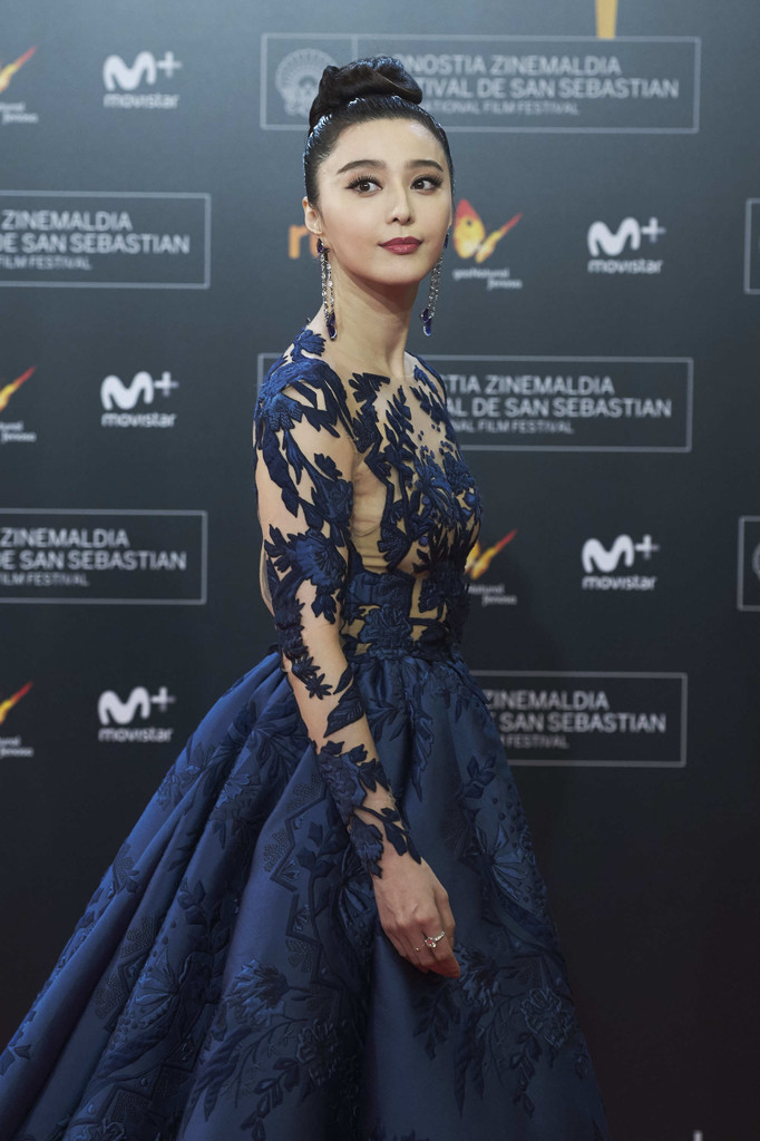 Fan+Bingbing+La+Fille+De+Brest+Premiere+64th-zuhair