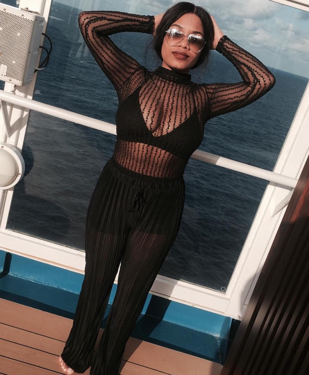 Fashion-Bombshell-Of-The-Day-Aemoni-From-Philly-1