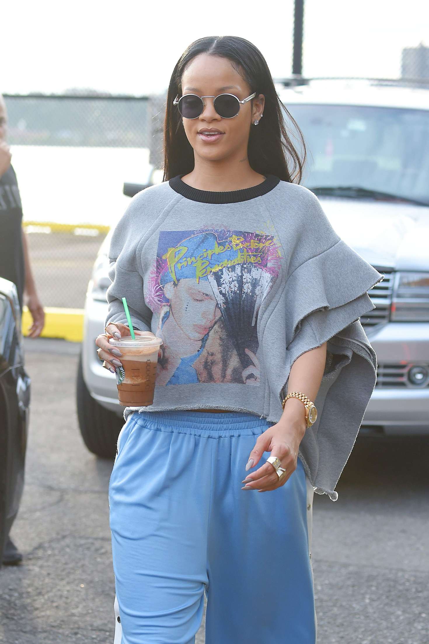 Rihanna-nyc-margiela-blahnik