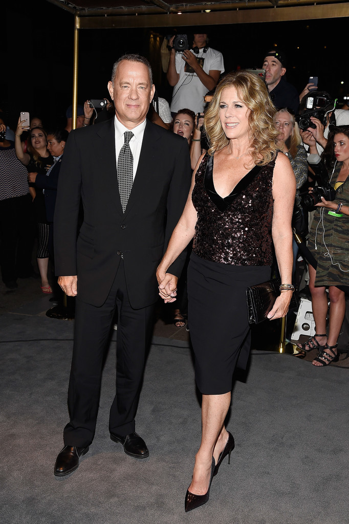 Tom+Ford+Arrivals+September+2016+New+York-rita-wilson-tom-hanks