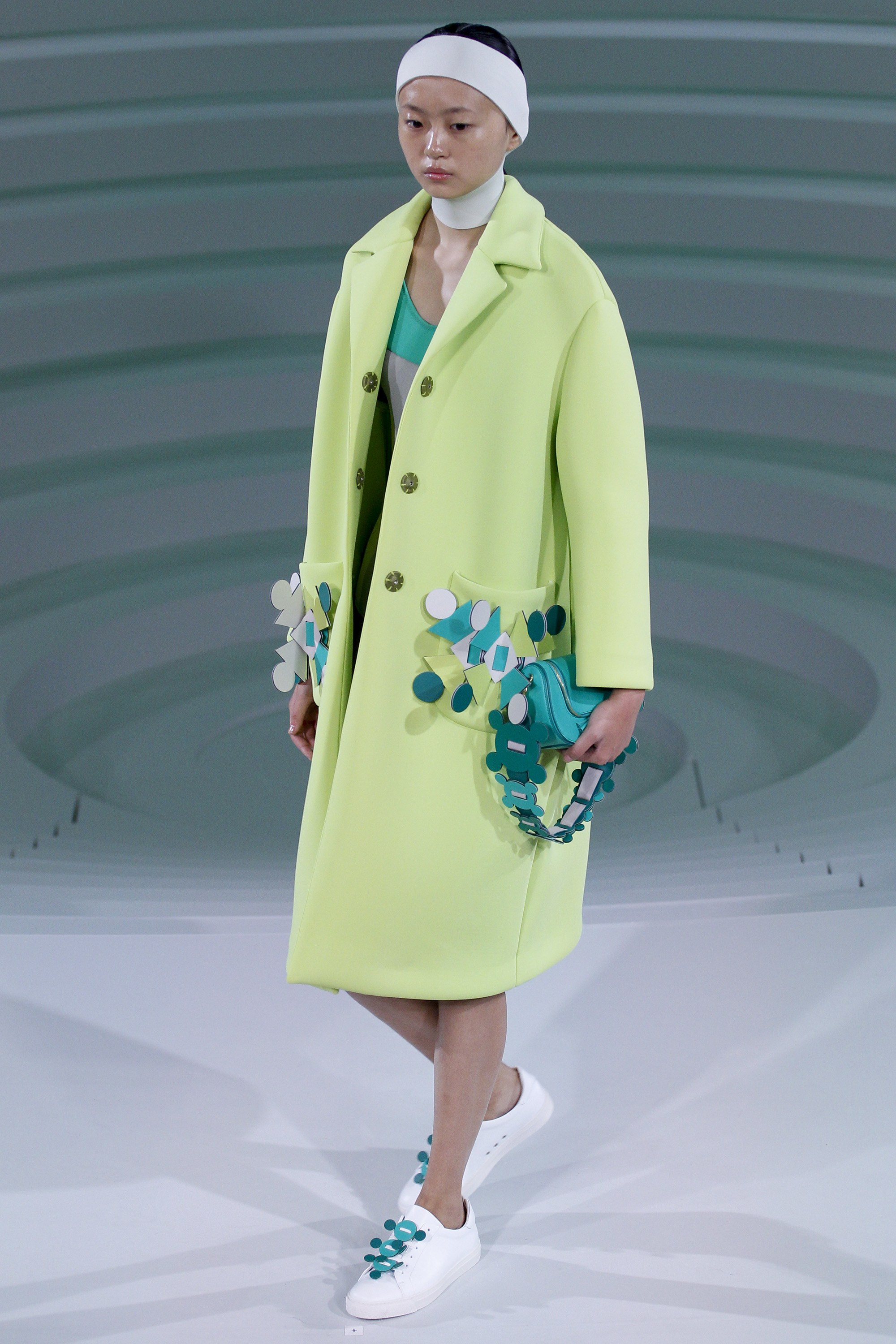 anya-hindmarch-spring-2017-15