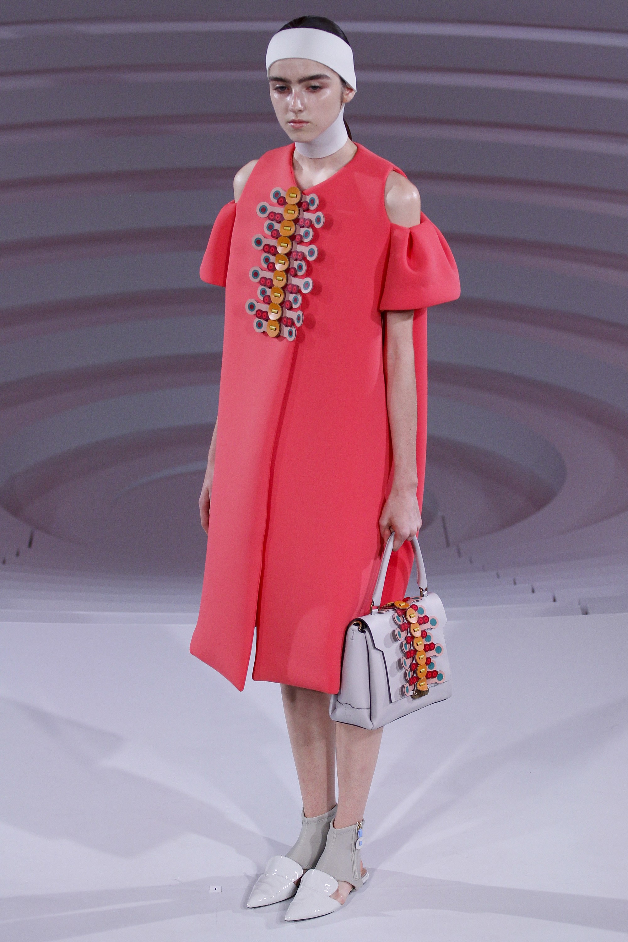anya-hindmarch-spring-2017-29
