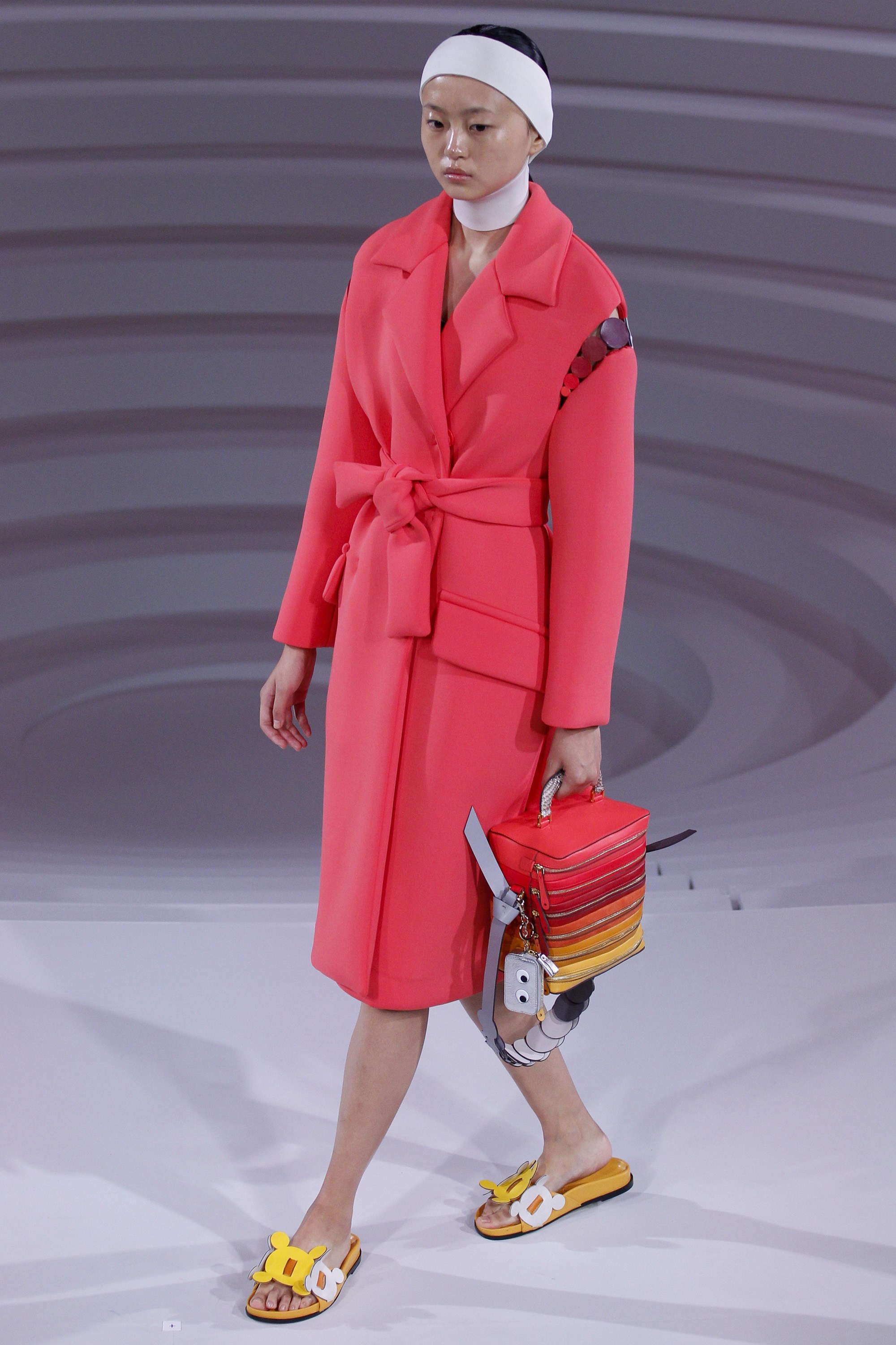 anya-hindmarch-spring-2017-33