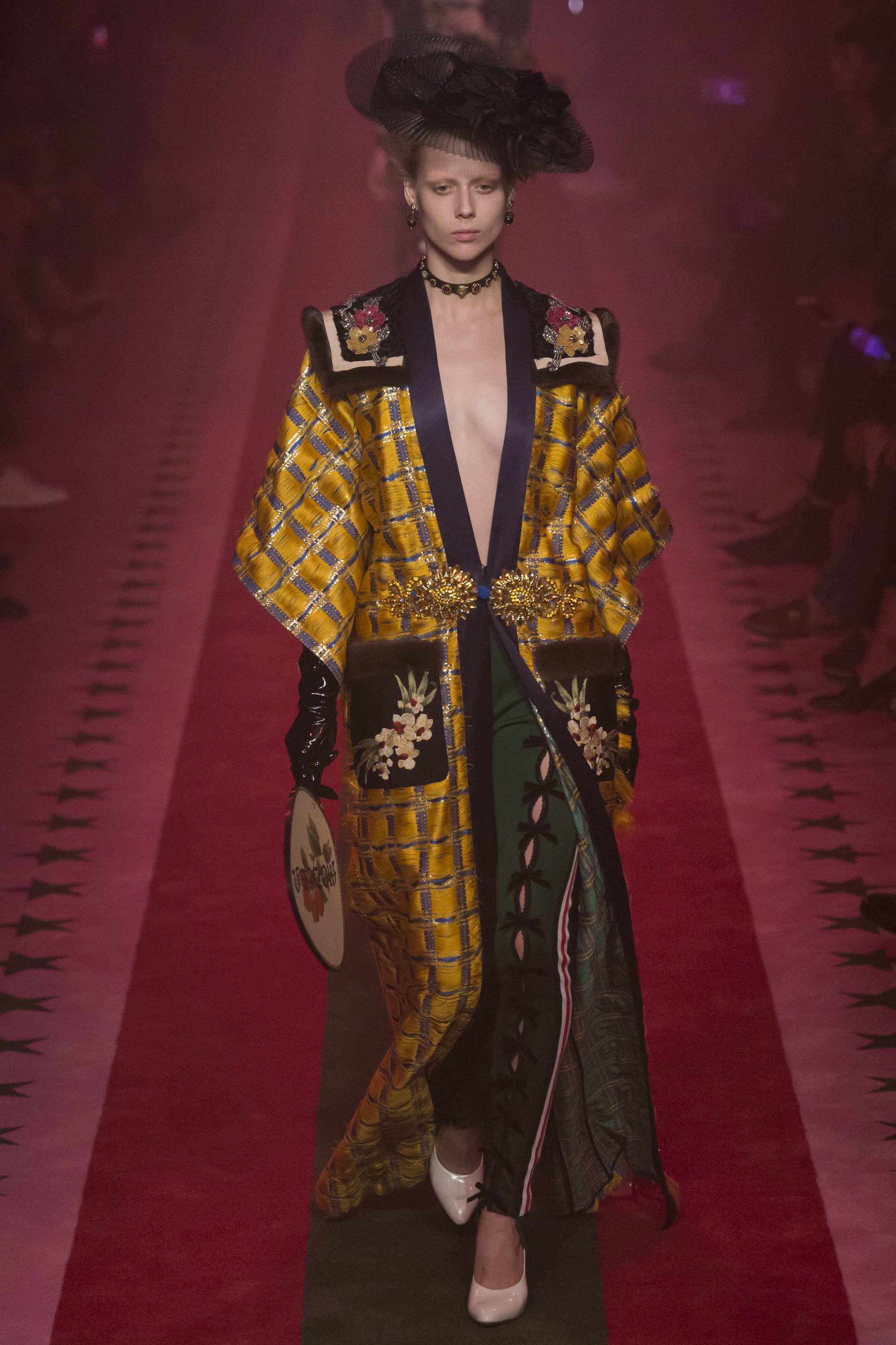 gucci-spring-2017-30