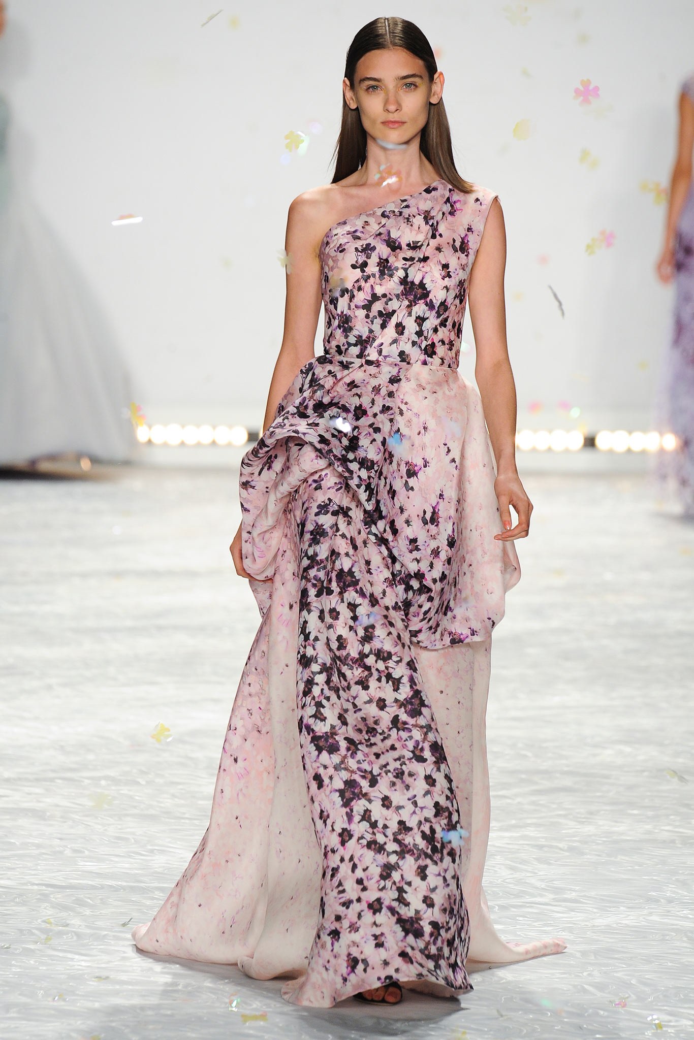 monique-lhuillier-spring-2015