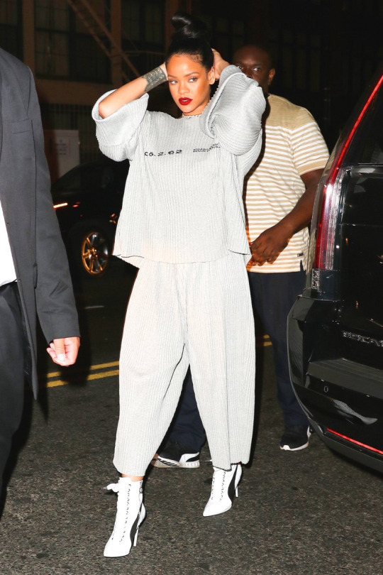 rihanna feistene steinmetz pleated sweatshirt trackpants rihanna fenty booties