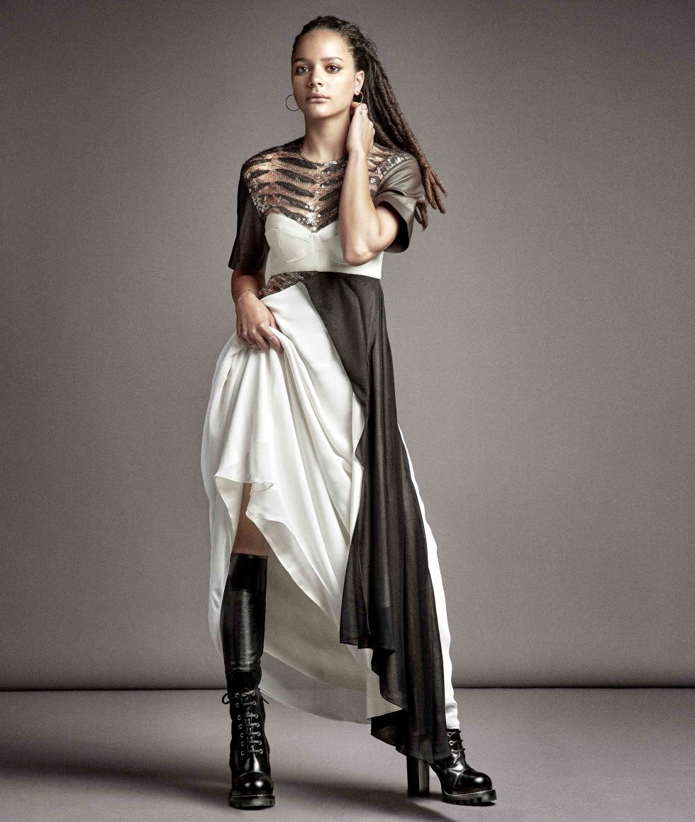 sasha-lane-elle-october-2016