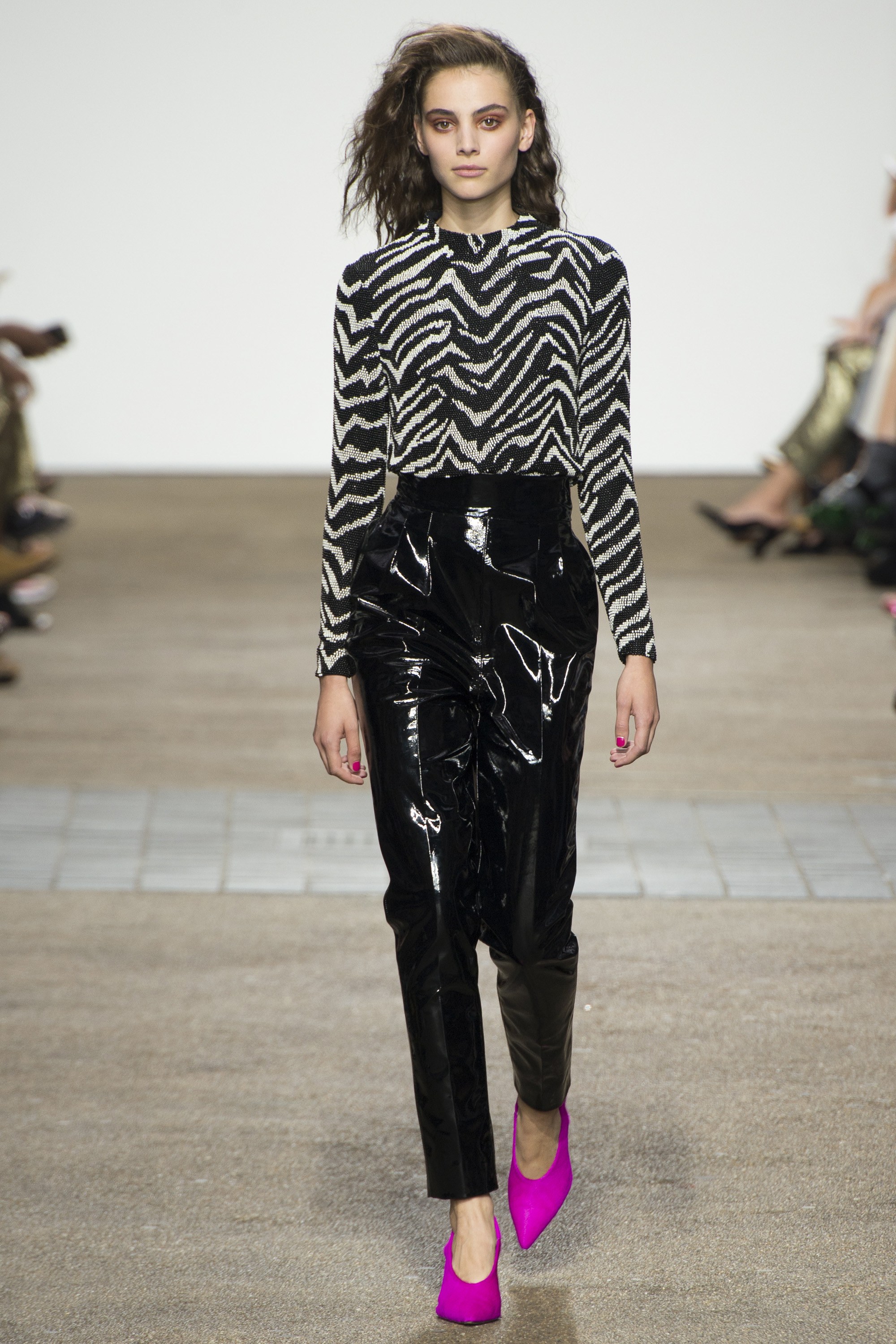 topshop-unique-spring-2017-17