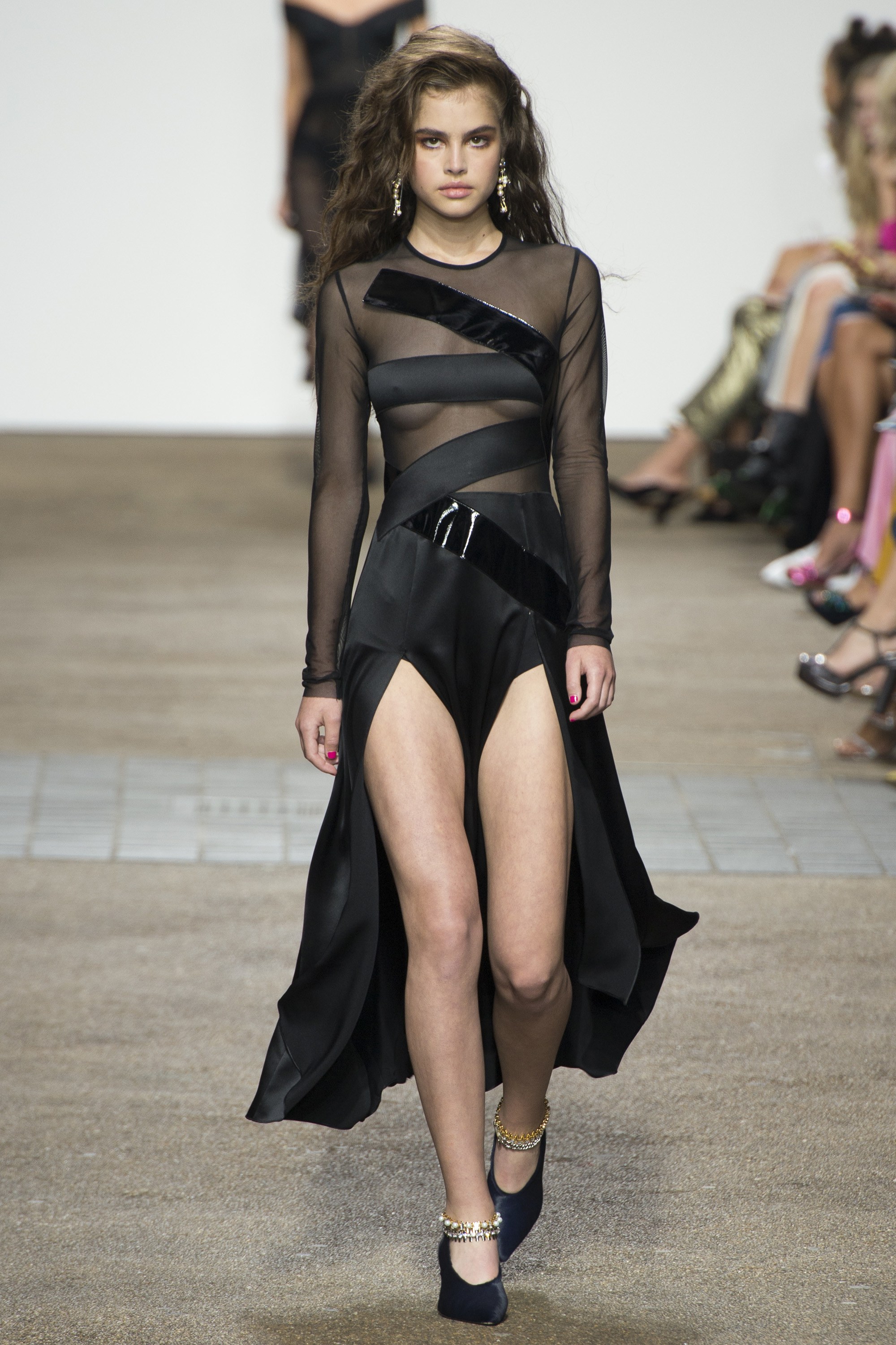 topshop-unique-spring-2017-3